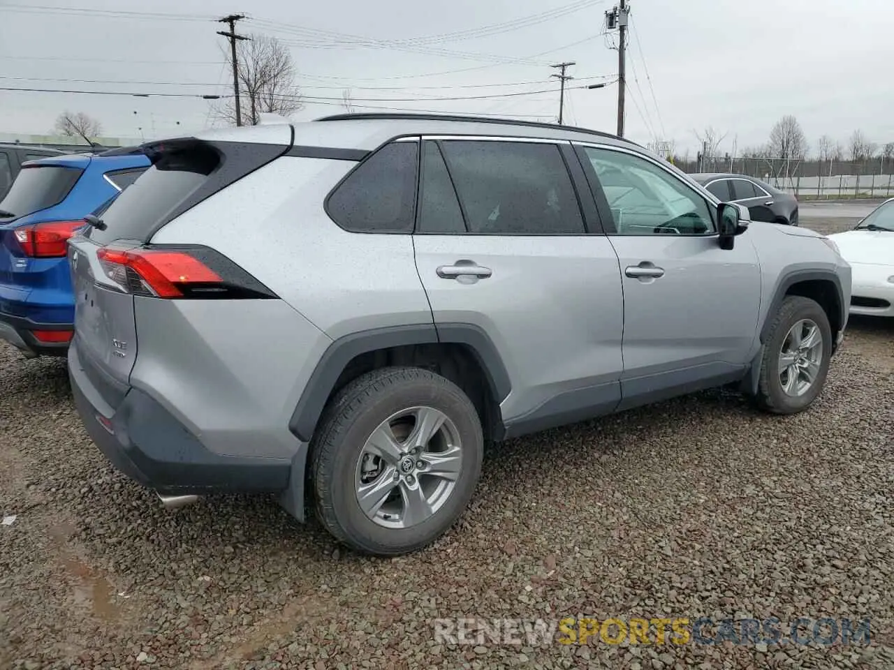 3 Photograph of a damaged car 2T3P1RFV0RW462621 TOYOTA RAV4 2024