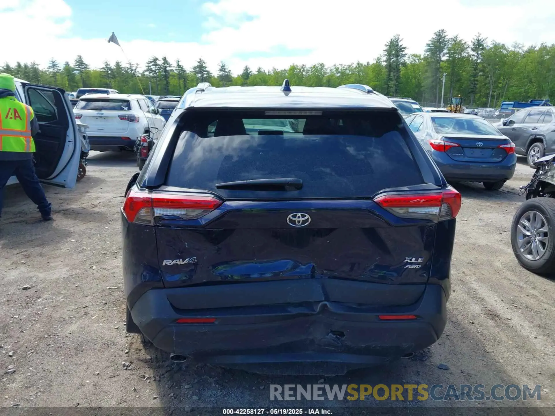 15 Фотография поврежденного автомобиля 2T3P1RFV0RW482707 TOYOTA RAV4 2024