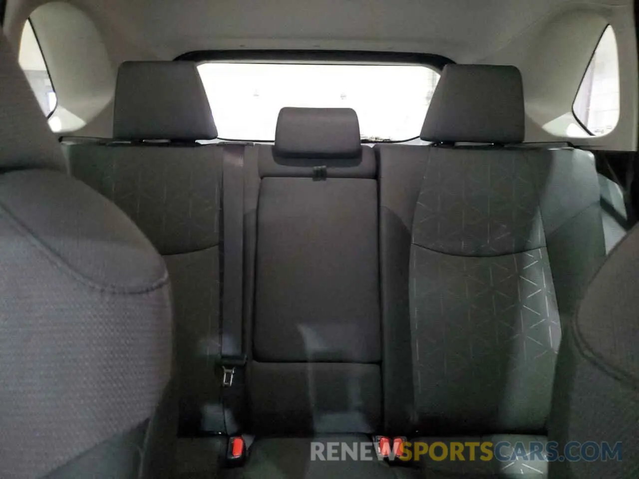 10 Photograph of a damaged car 2T3P1RFV2RC448219 TOYOTA RAV4 2024