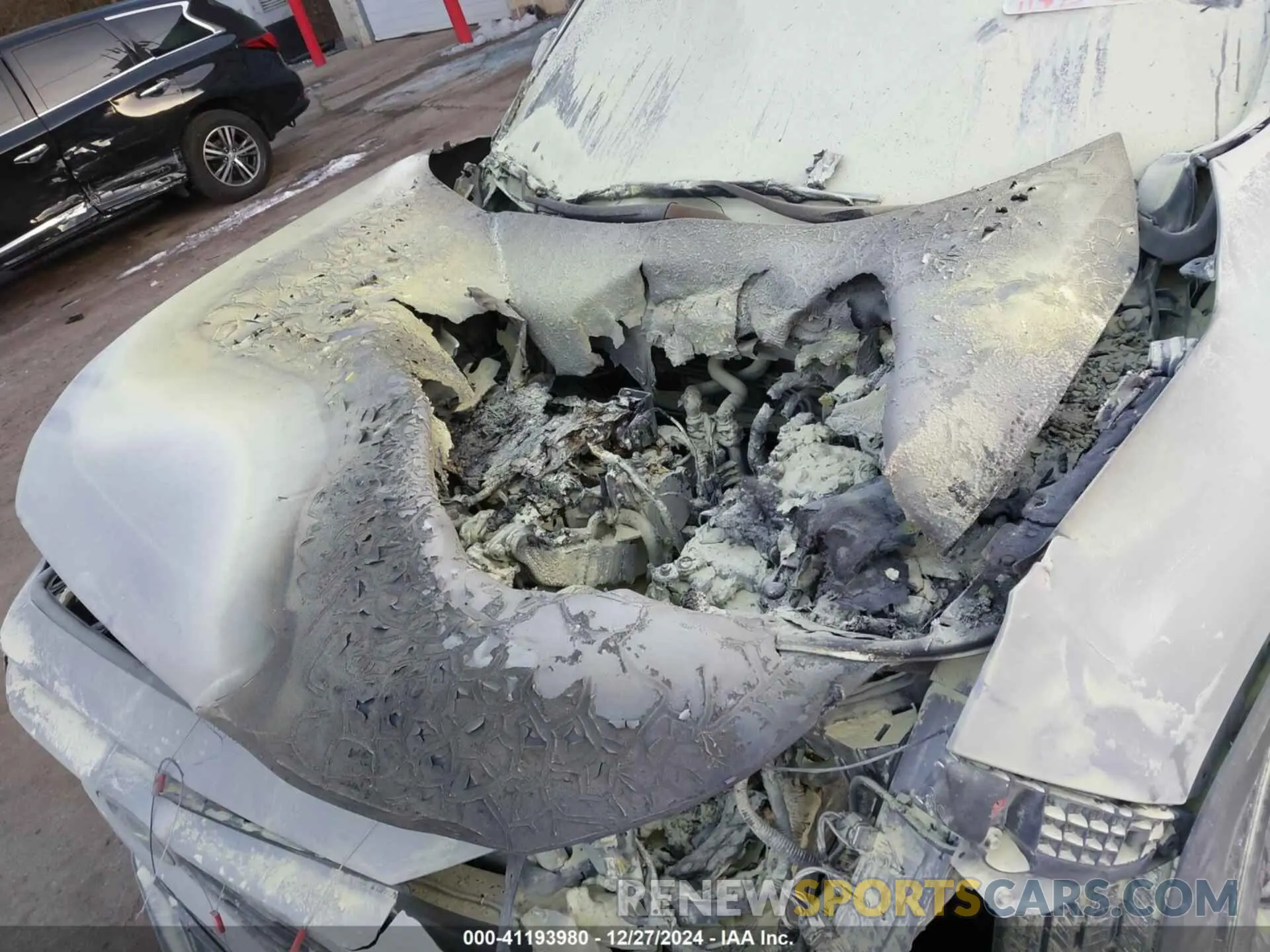 10 Photograph of a damaged car 2T3P1RFV2RC459446 TOYOTA RAV4 2024