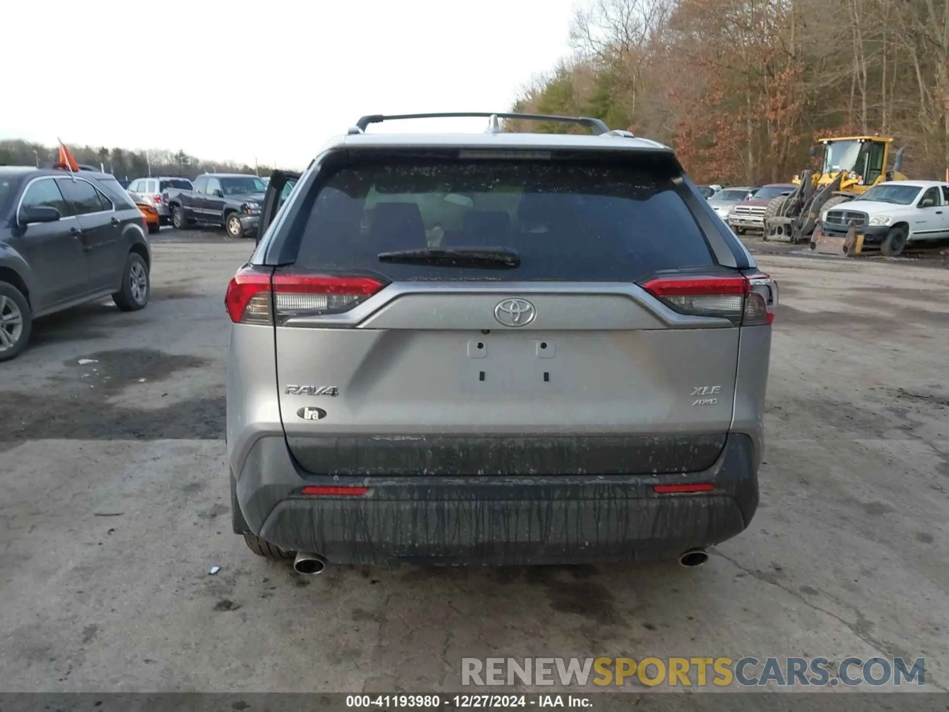 16 Photograph of a damaged car 2T3P1RFV2RC459446 TOYOTA RAV4 2024