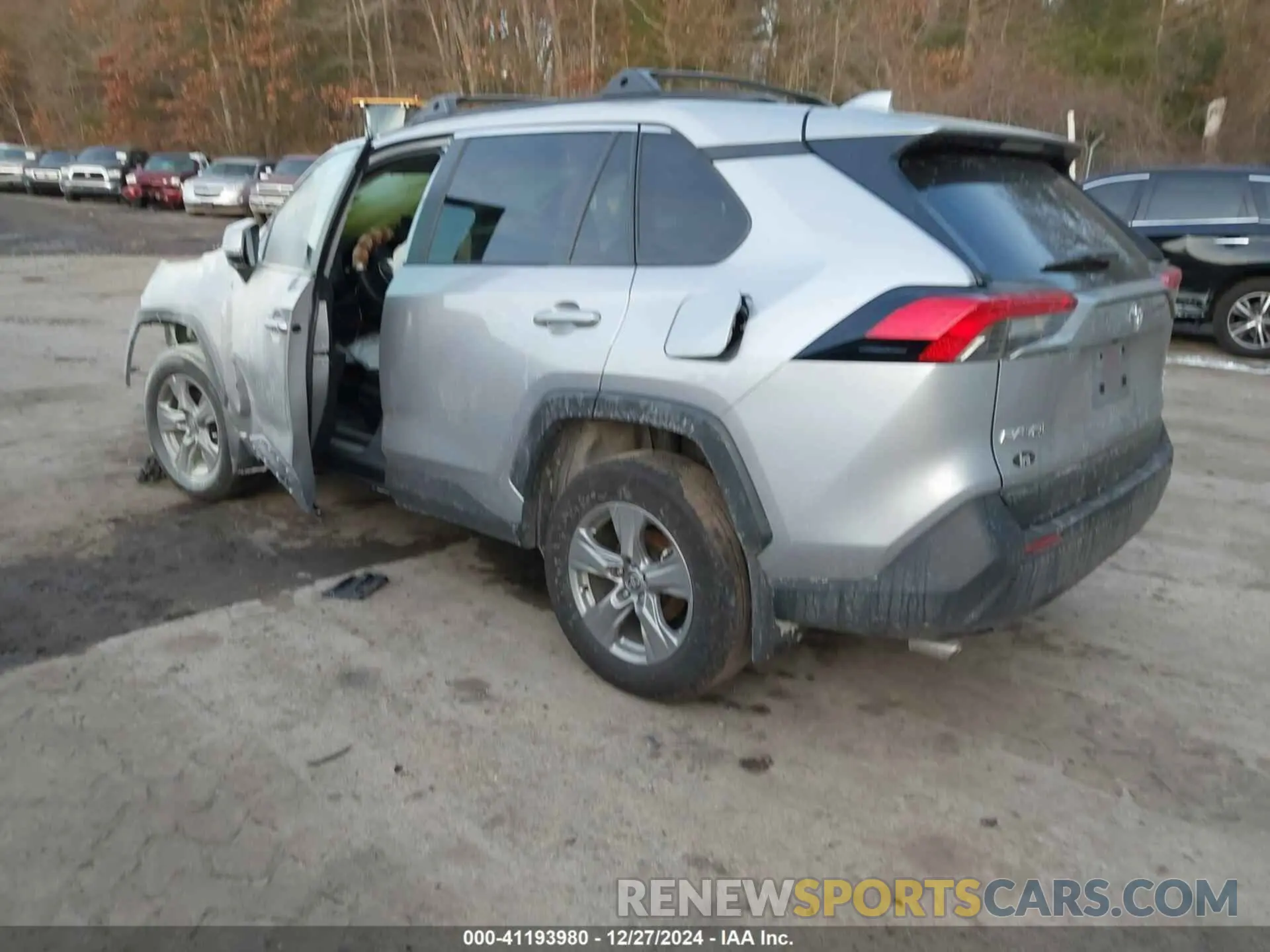 3 Photograph of a damaged car 2T3P1RFV2RC459446 TOYOTA RAV4 2024