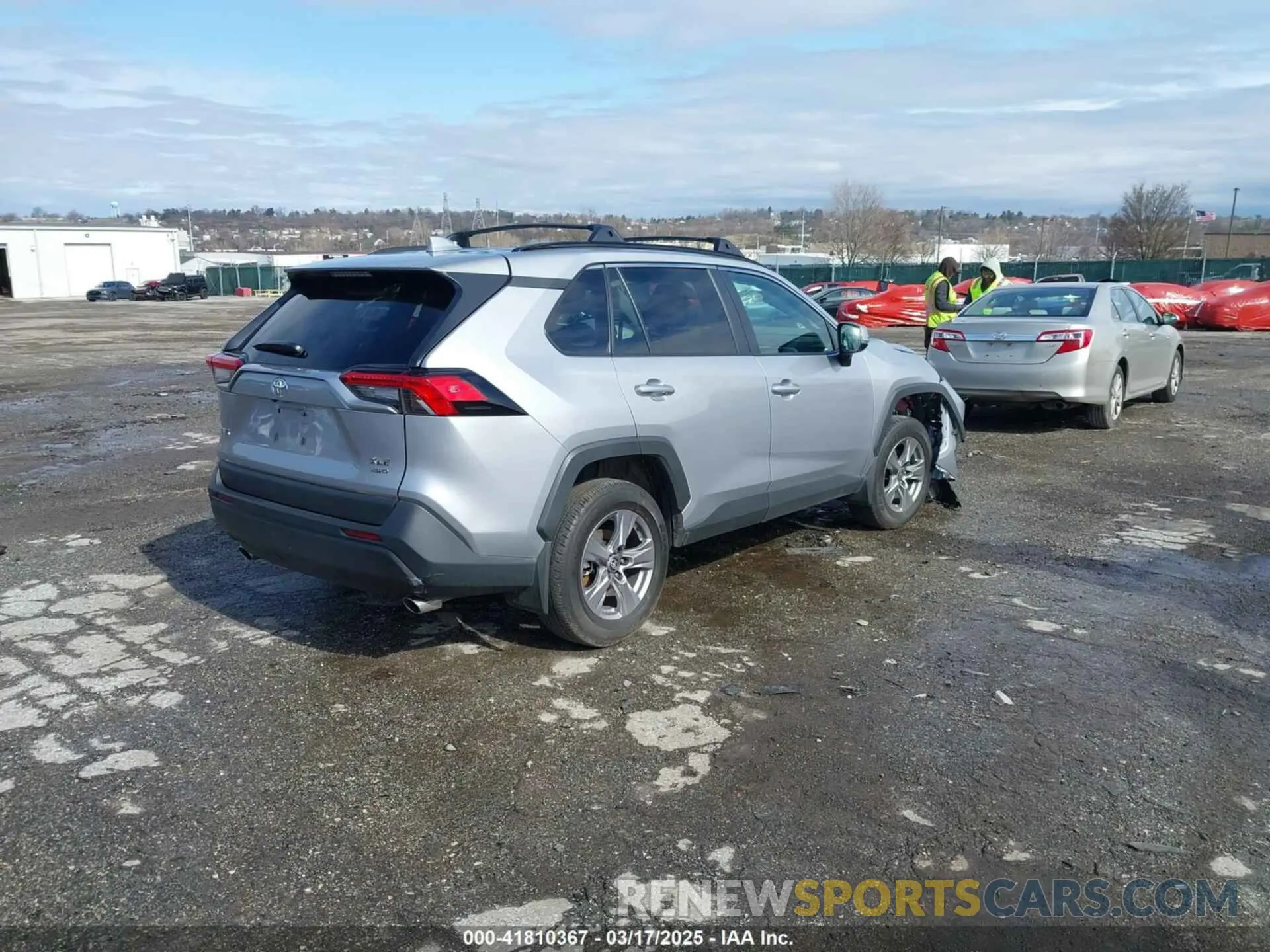 4 Photograph of a damaged car 2T3P1RFV2RC475310 TOYOTA RAV4 2024