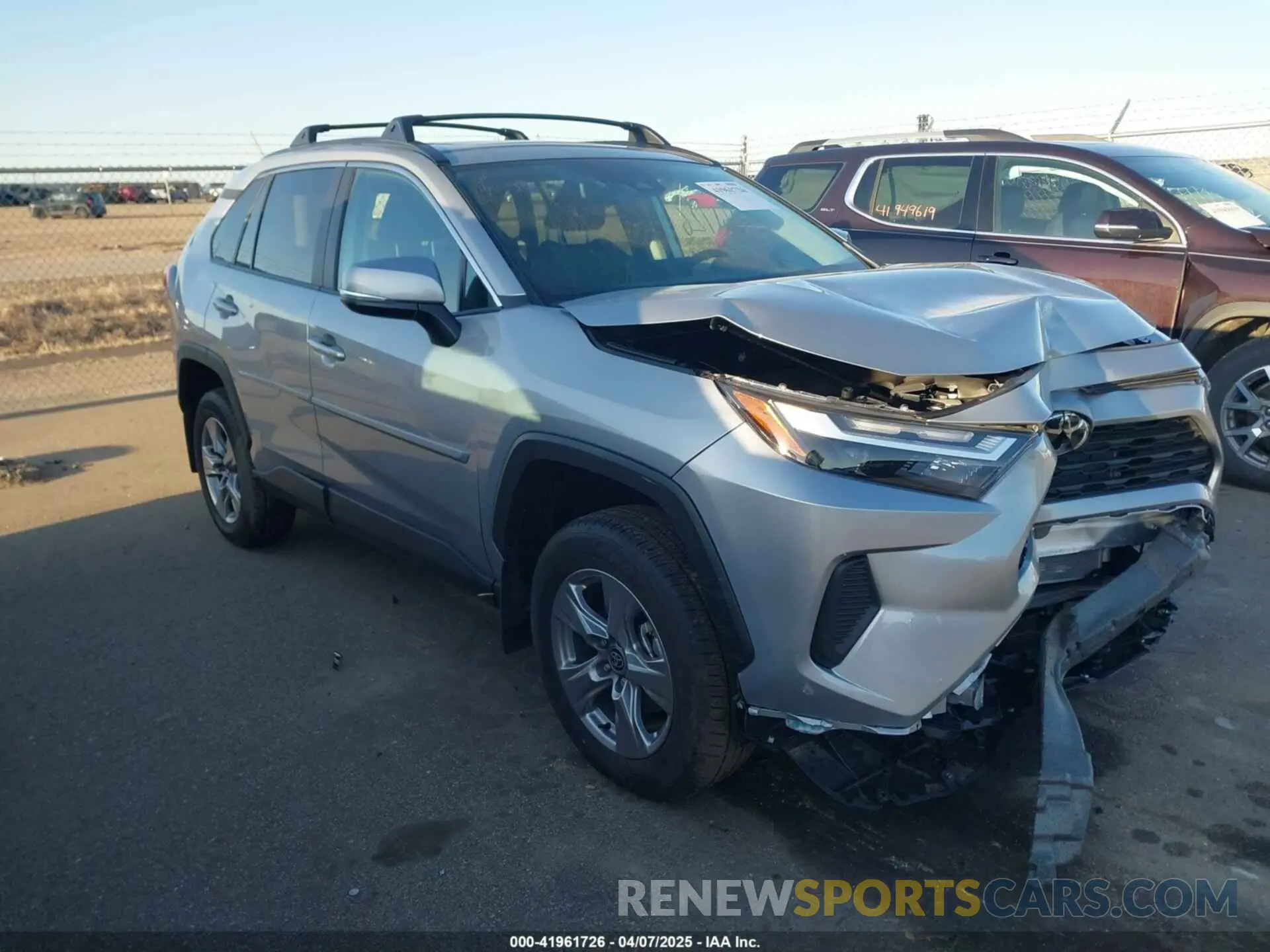 1 Фотография поврежденного автомобиля 2T3P1RFV3RC436273 TOYOTA RAV4 2024