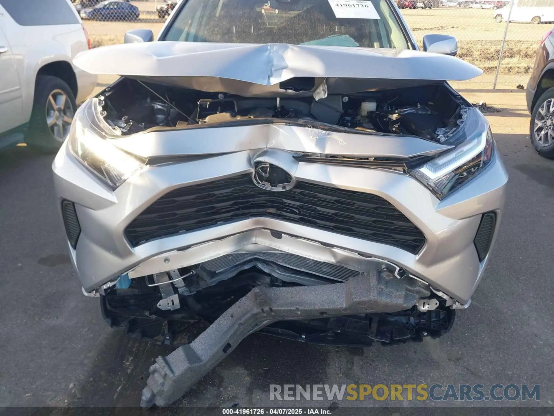 6 Фотография поврежденного автомобиля 2T3P1RFV3RC436273 TOYOTA RAV4 2024