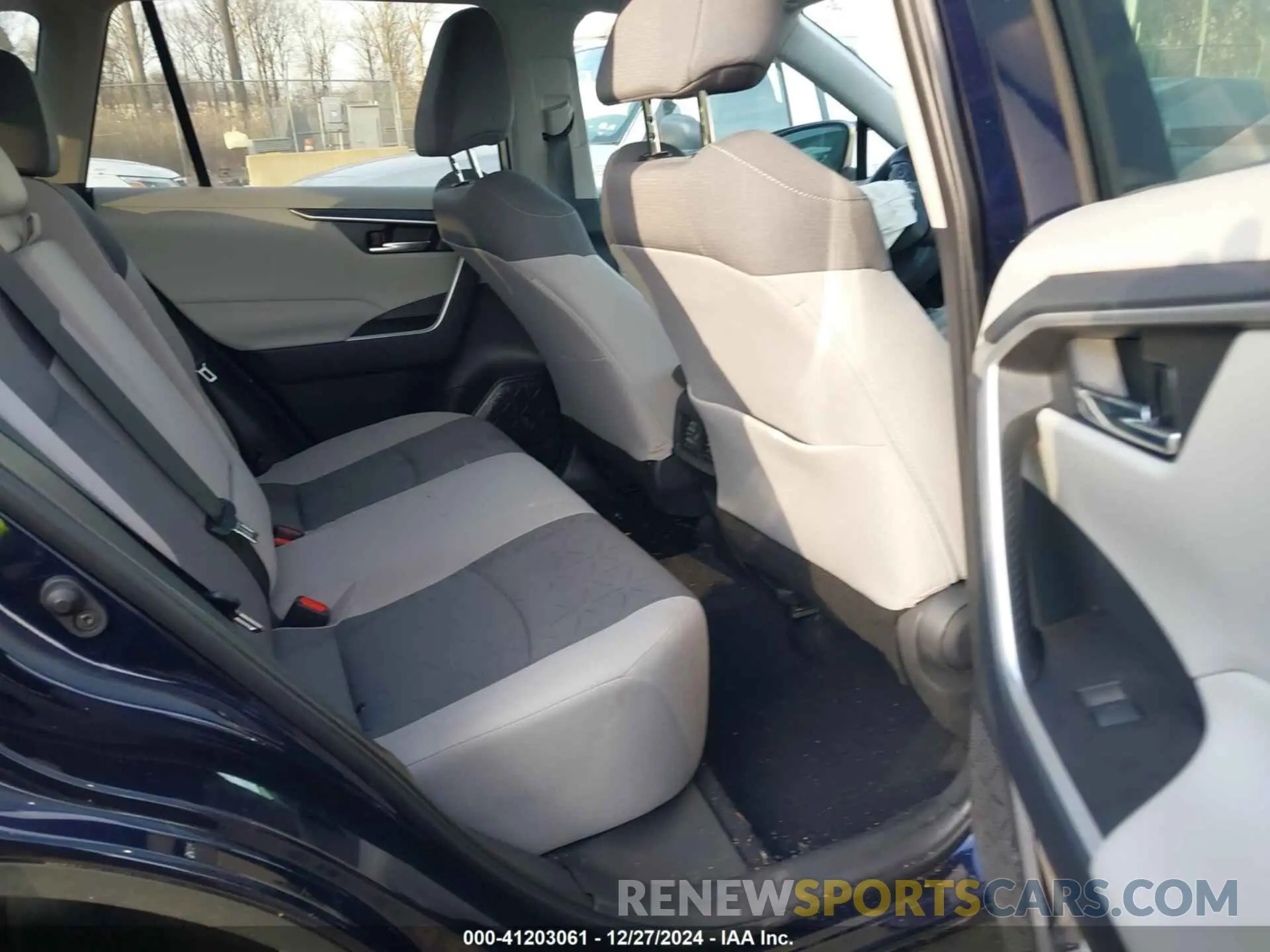 8 Фотография поврежденного автомобиля 2T3P1RFV3RW429676 TOYOTA RAV4 2024