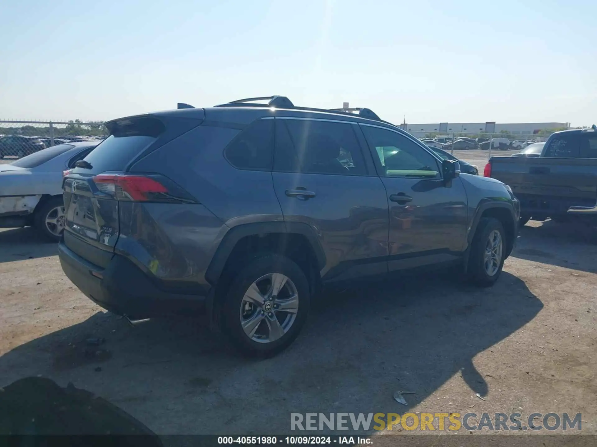 4 Фотография поврежденного автомобиля 2T3P1RFV4RC414850 TOYOTA RAV4 2024