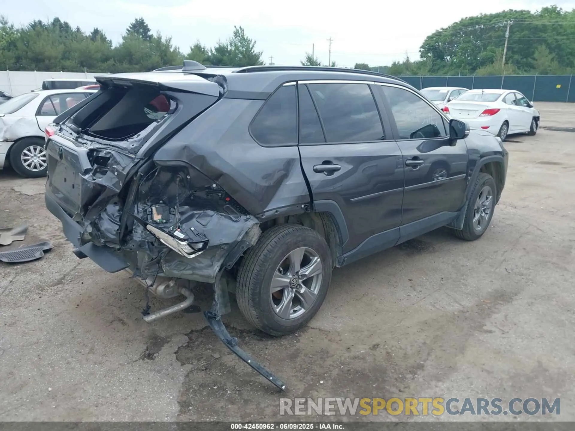 4 Фотография поврежденного автомобиля 2T3P1RFV4RC463790 TOYOTA RAV4 2024
