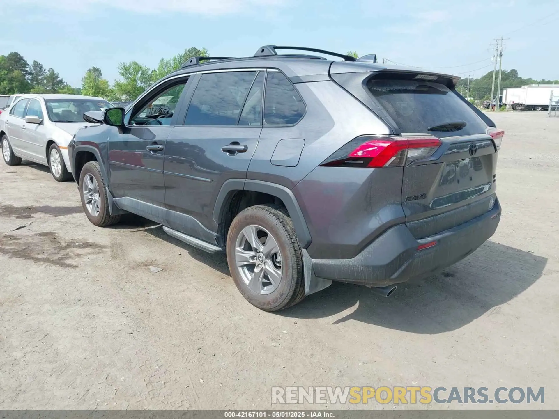 3 Фотография поврежденного автомобиля 2T3P1RFV4RC481948 TOYOTA RAV4 2024