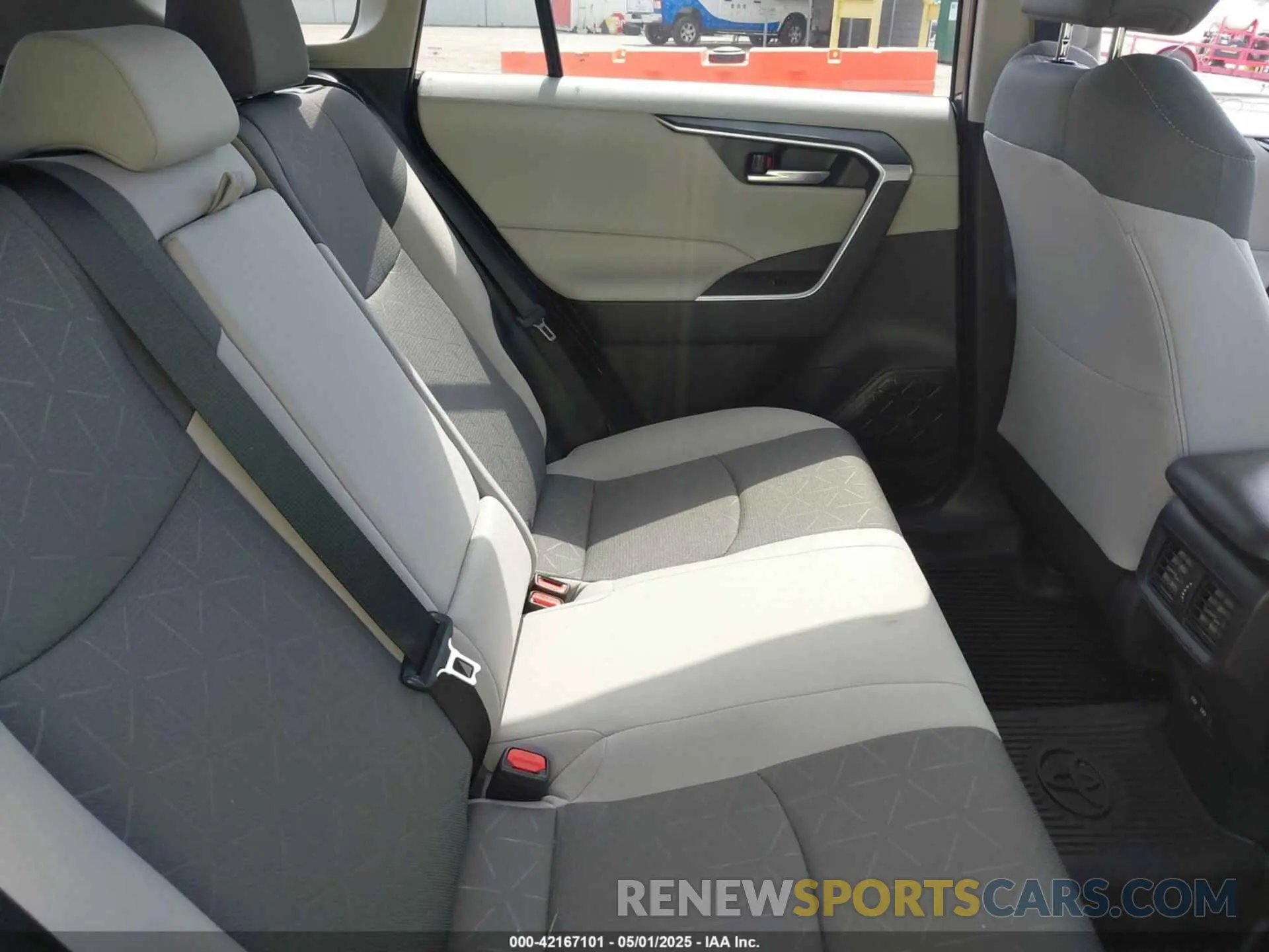 8 Фотография поврежденного автомобиля 2T3P1RFV4RC481948 TOYOTA RAV4 2024