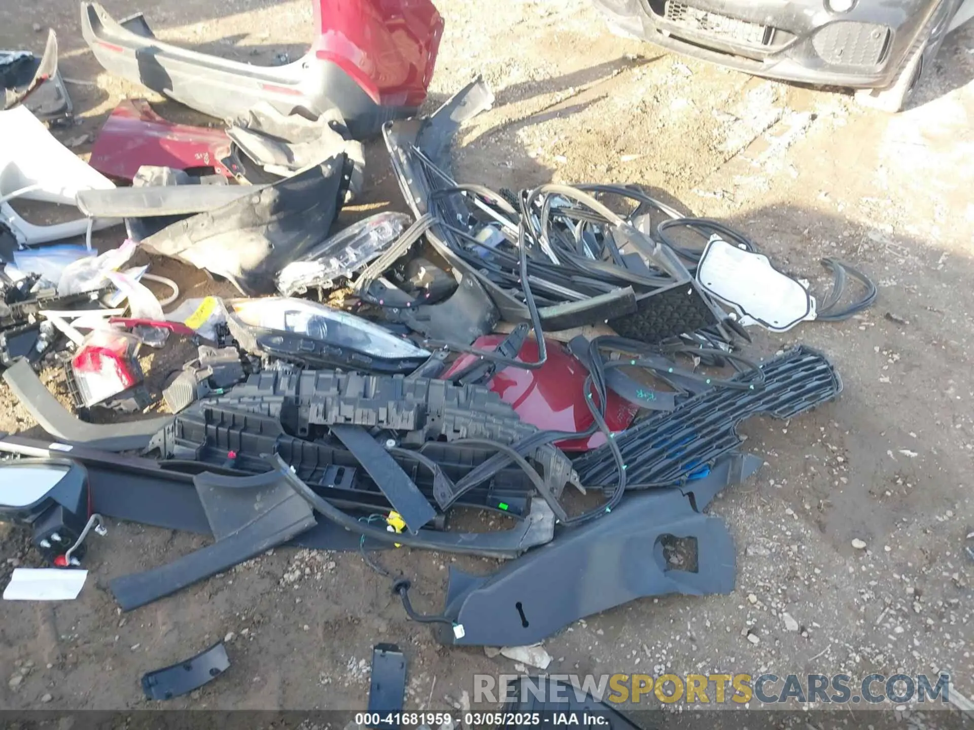 18 Photograph of a damaged car 2T3P1RFV4RW414913 TOYOTA RAV4 2024