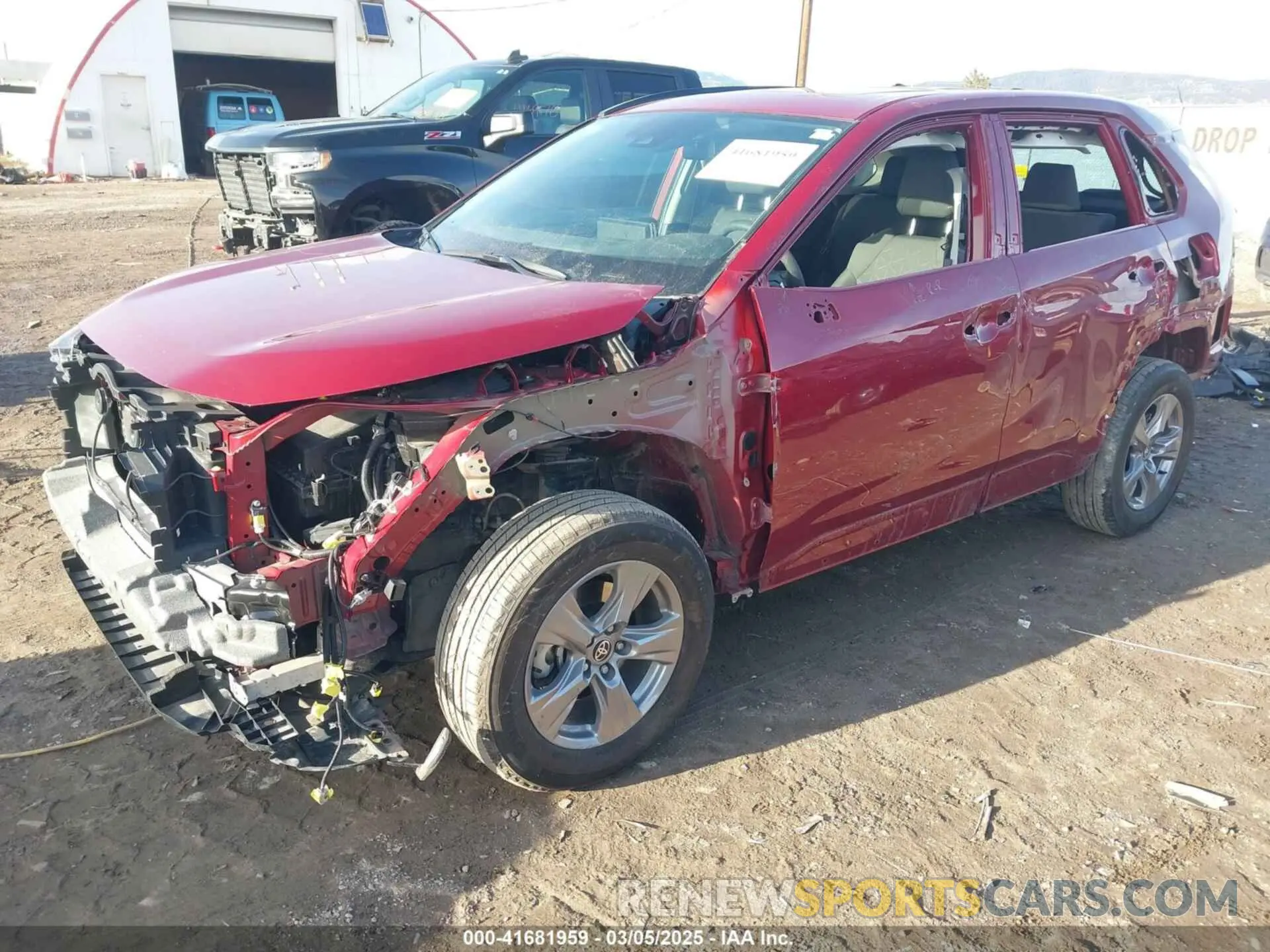 2 Photograph of a damaged car 2T3P1RFV4RW414913 TOYOTA RAV4 2024