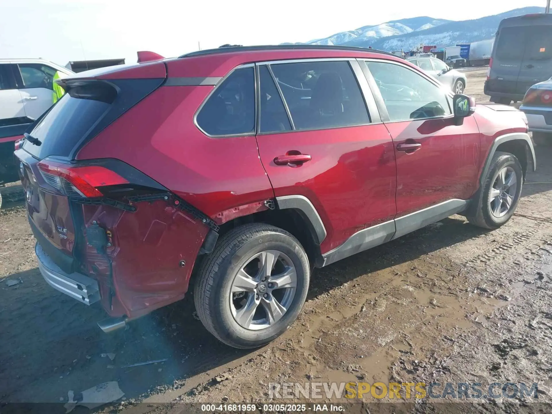 4 Photograph of a damaged car 2T3P1RFV4RW414913 TOYOTA RAV4 2024