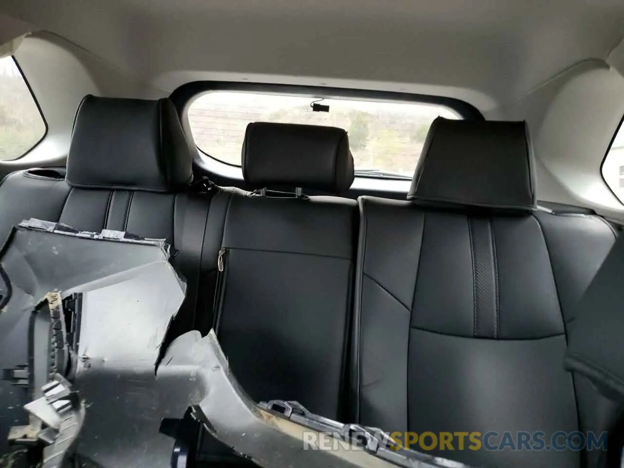 10 Photograph of a damaged car 2T3P1RFV4RW418914 TOYOTA RAV4 2024