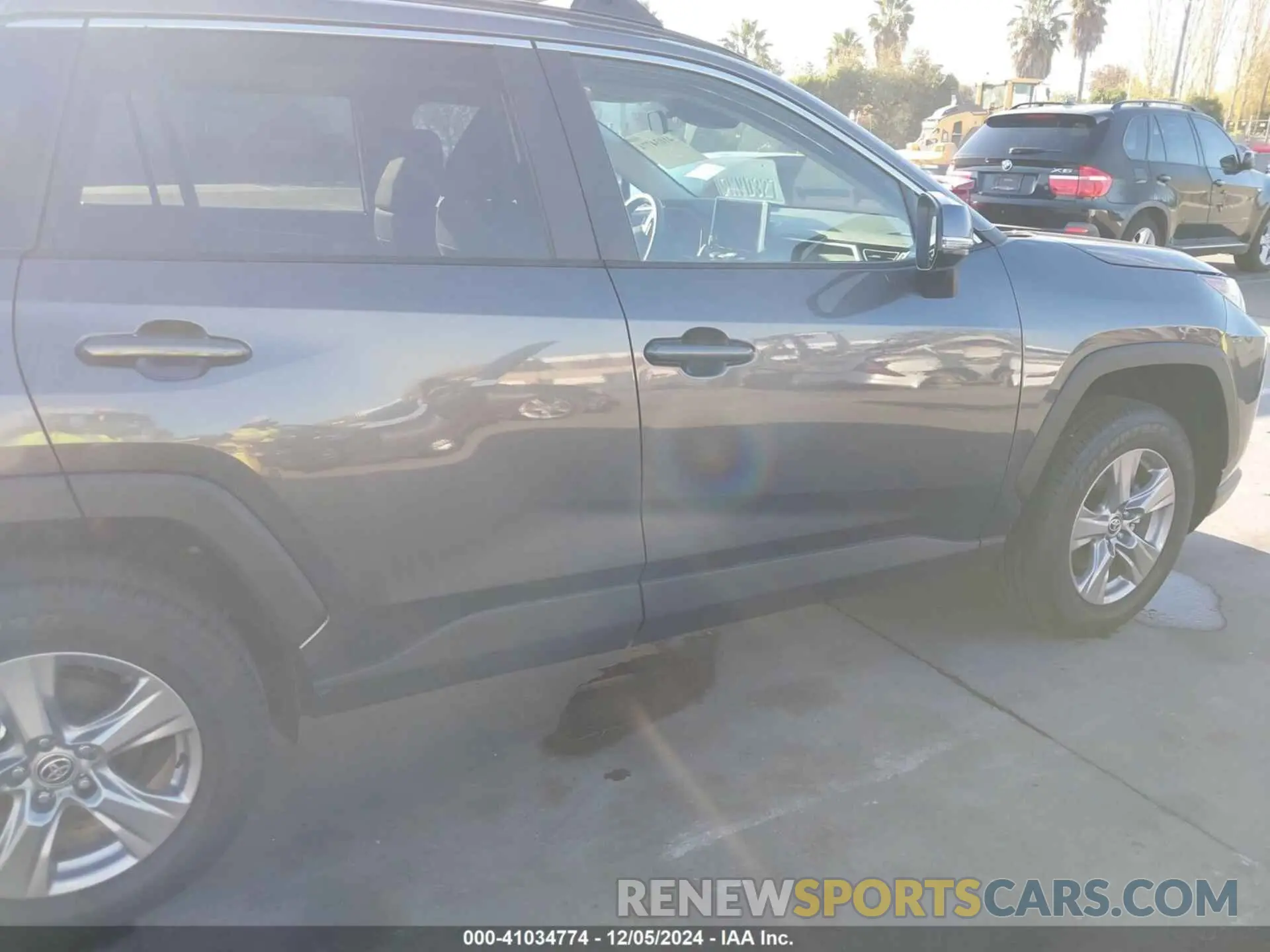 13 Photograph of a damaged car 2T3P1RFV5RC457402 TOYOTA RAV4 2024
