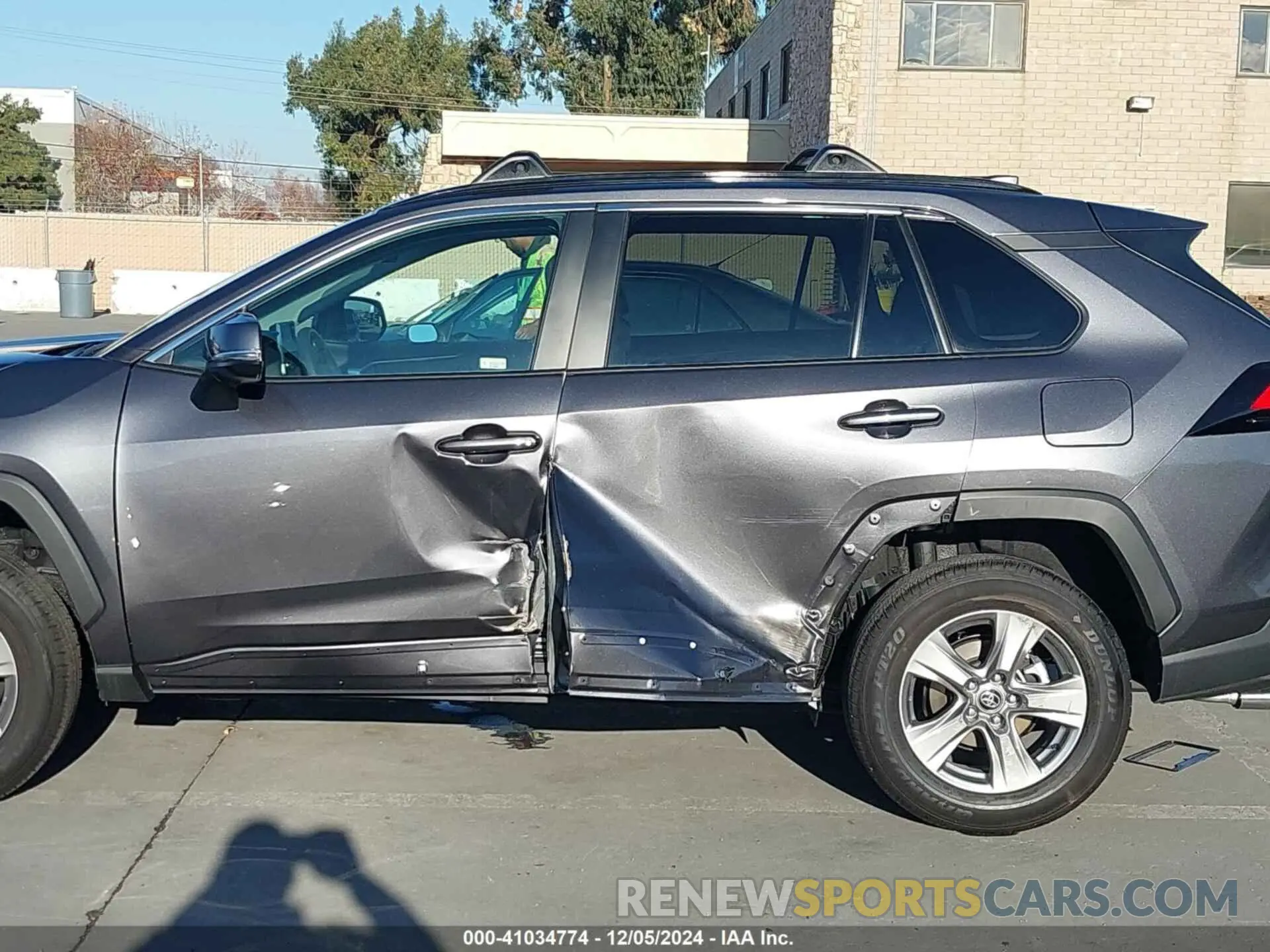 14 Photograph of a damaged car 2T3P1RFV5RC457402 TOYOTA RAV4 2024