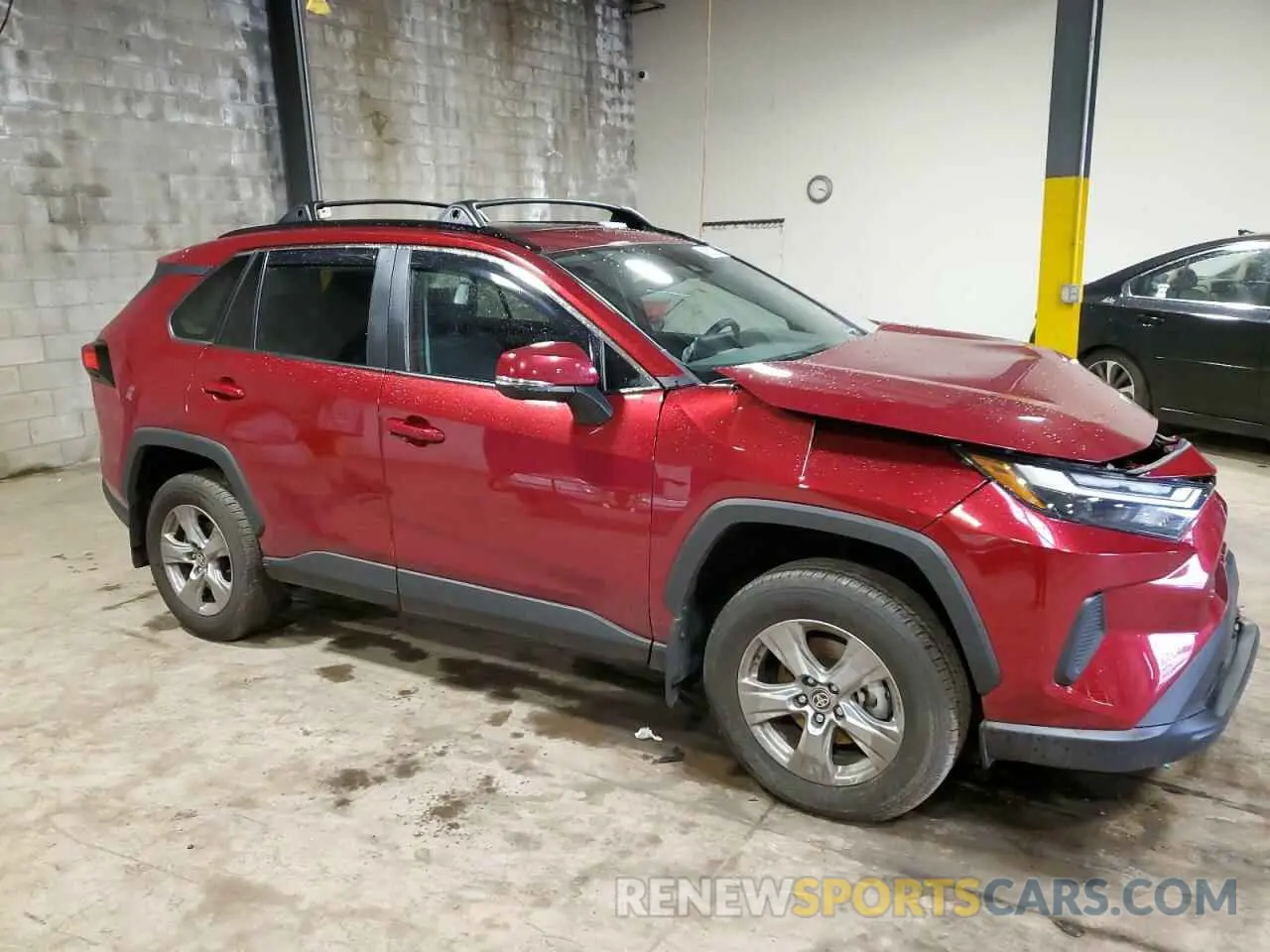 4 Photograph of a damaged car 2T3P1RFV5RW416539 TOYOTA RAV4 2024