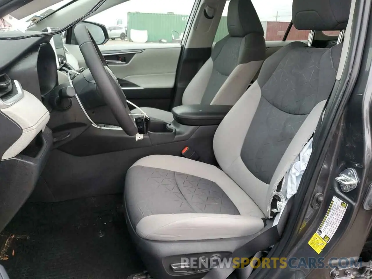 7 Фотография поврежденного автомобиля 2T3P1RFV6RW408918 TOYOTA RAV4 2024