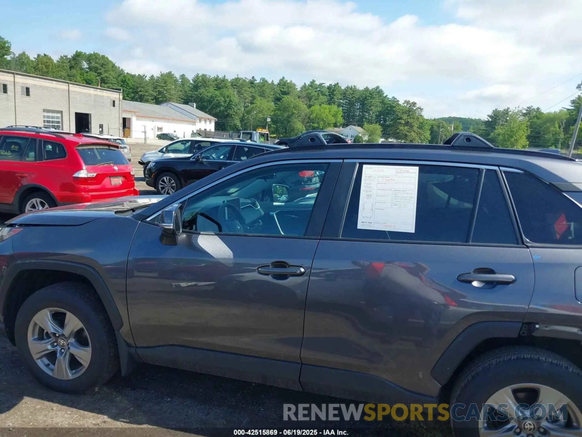 15 Photograph of a damaged car 2T3P1RFV7RC464755 TOYOTA RAV4 2024