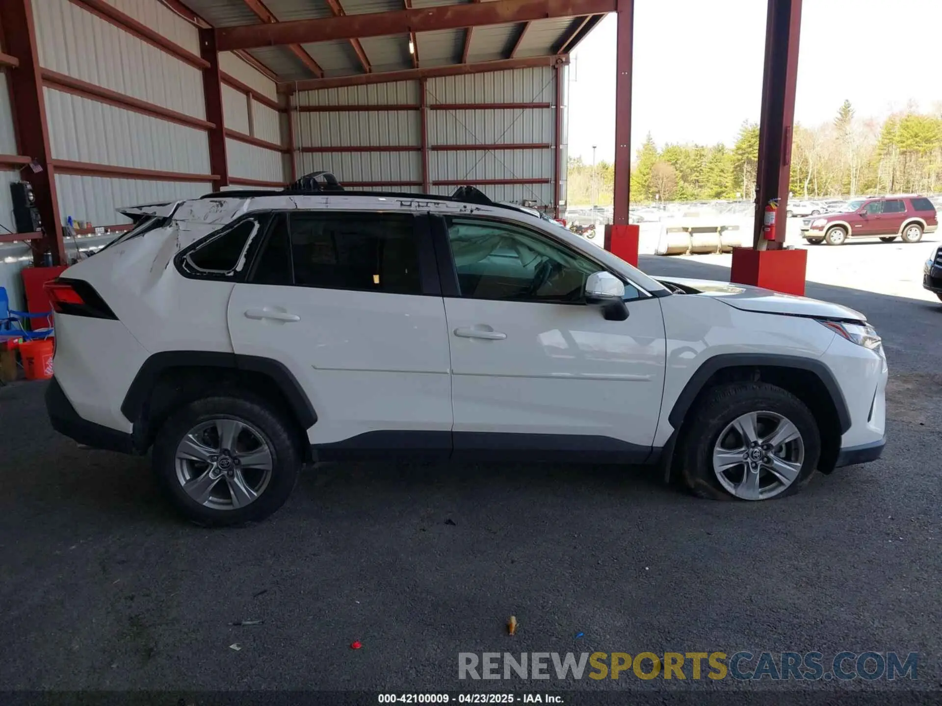 13 Photograph of a damaged car 2T3P1RFV7RC475030 TOYOTA RAV4 2024