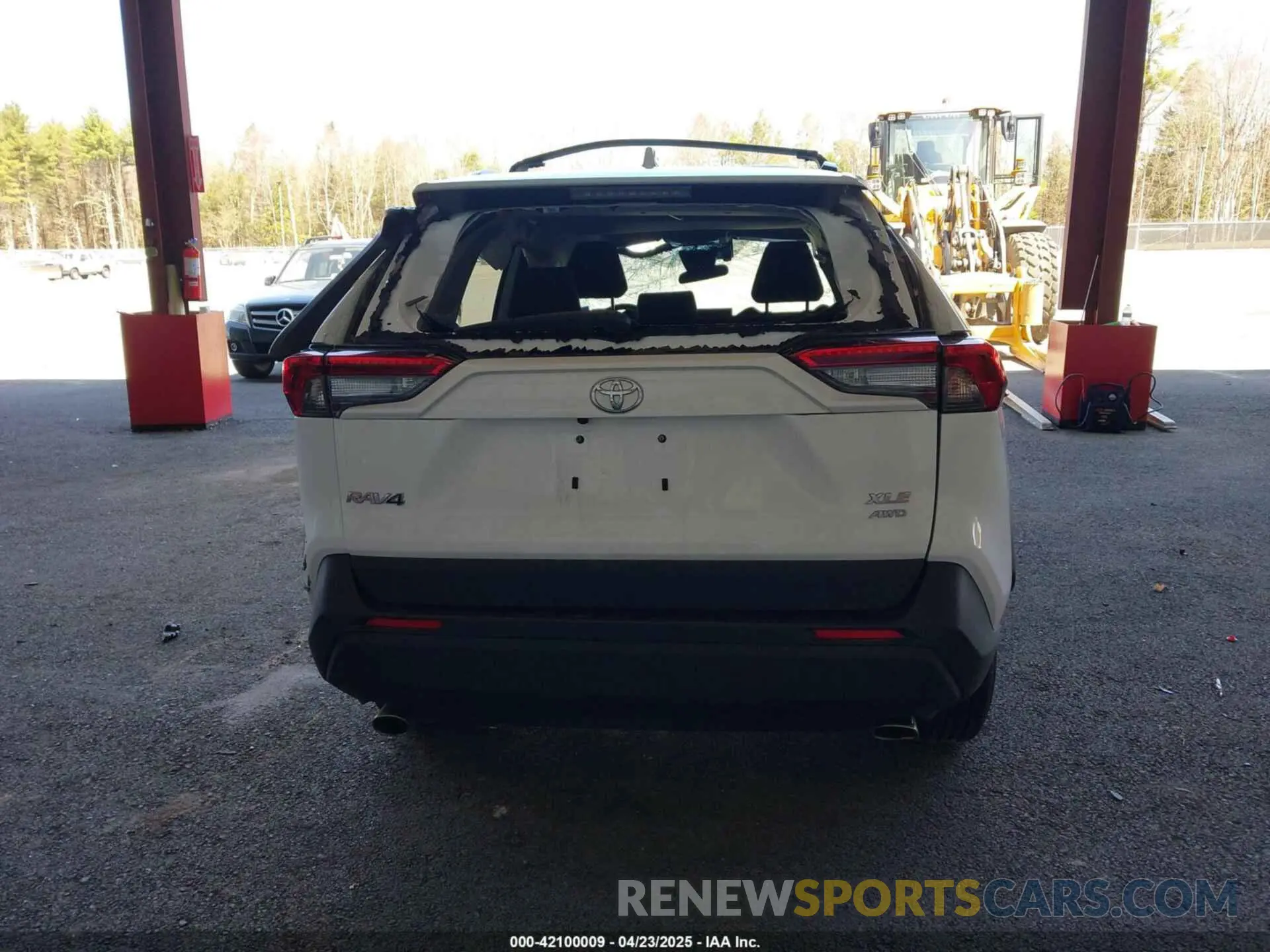 16 Photograph of a damaged car 2T3P1RFV7RC475030 TOYOTA RAV4 2024