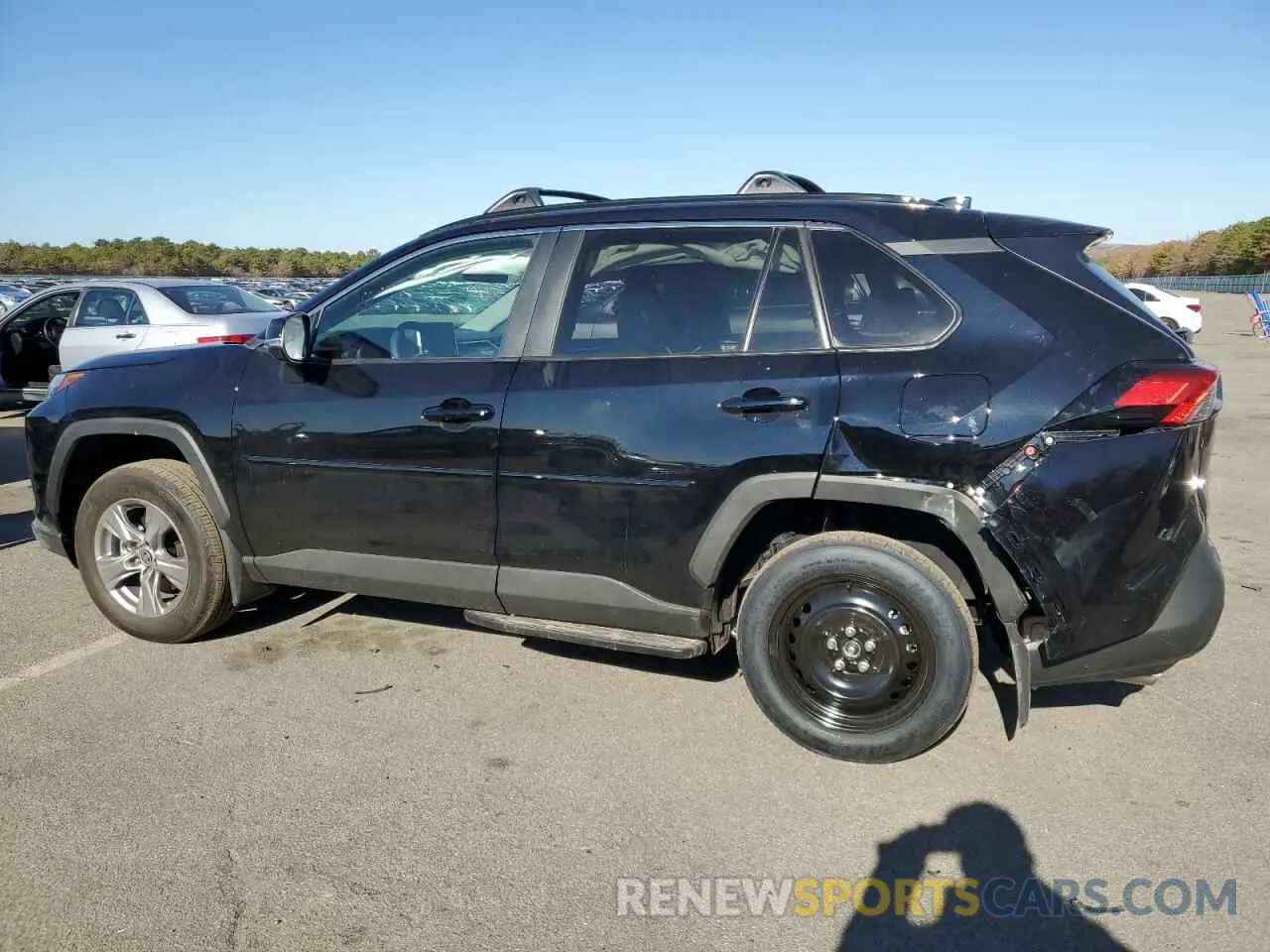 2 Фотография поврежденного автомобиля 2T3P1RFV7RC476579 TOYOTA RAV4 2024