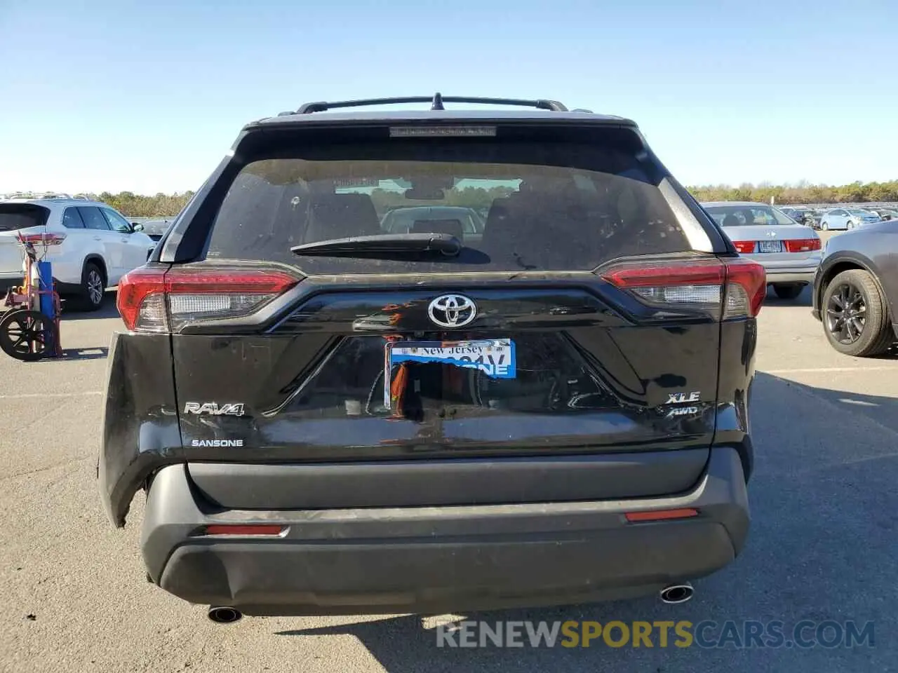 6 Фотография поврежденного автомобиля 2T3P1RFV7RC476579 TOYOTA RAV4 2024