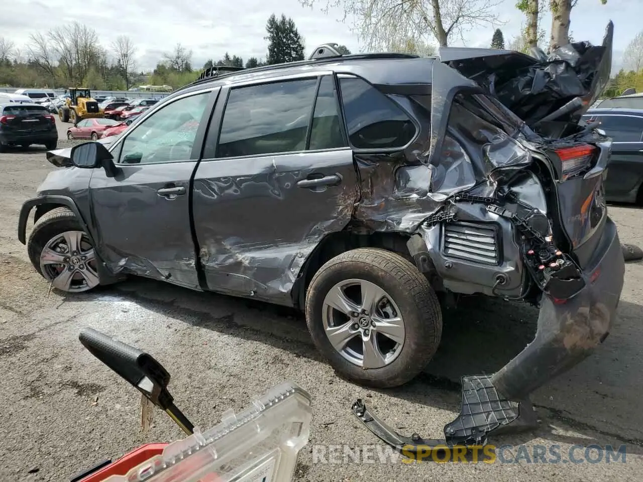 2 Фотография поврежденного автомобиля 2T3P1RFV8RC438326 TOYOTA RAV4 2024