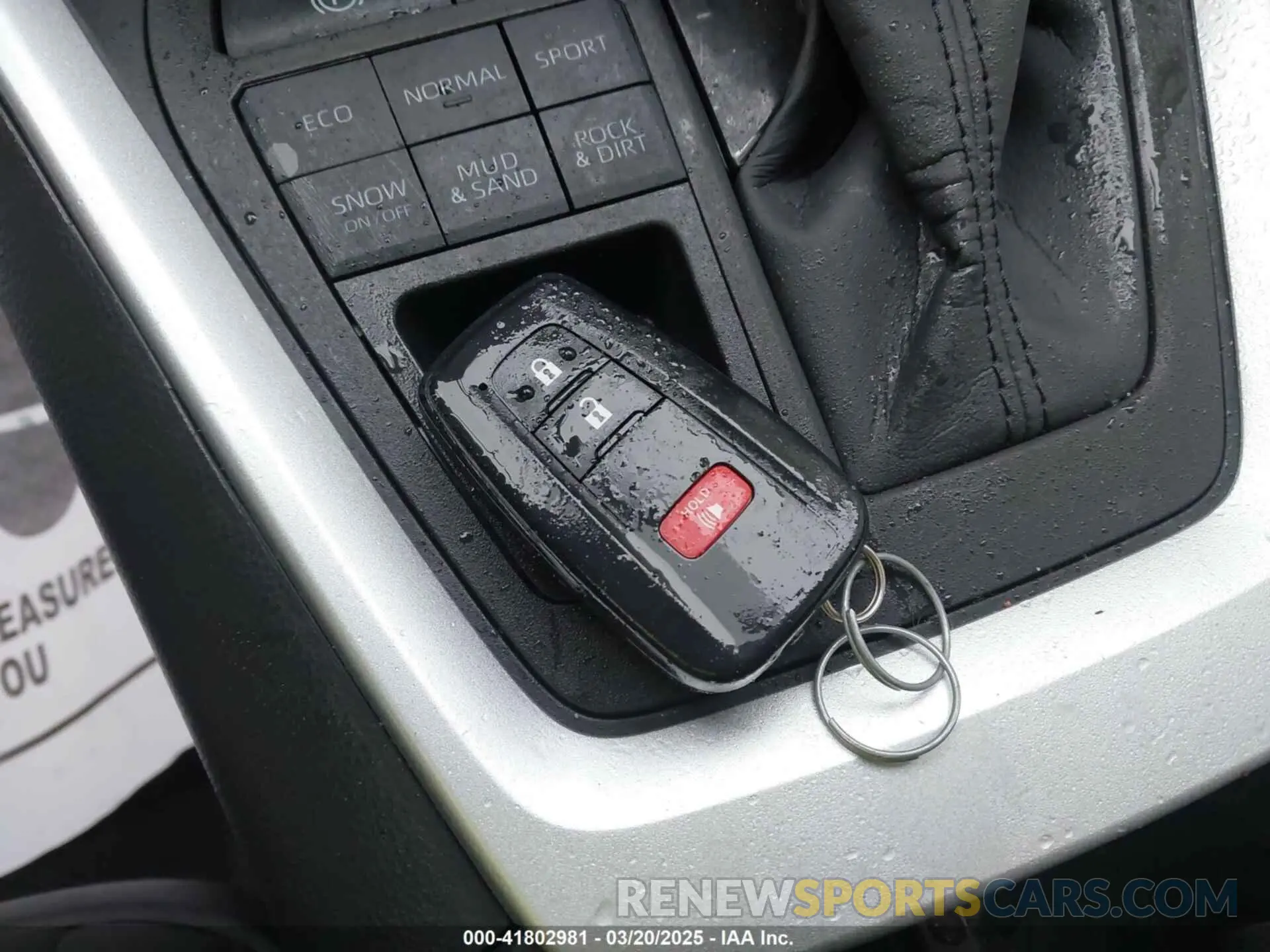 11 Фотография поврежденного автомобиля 2T3P1RFV9RC395017 TOYOTA RAV4 2024