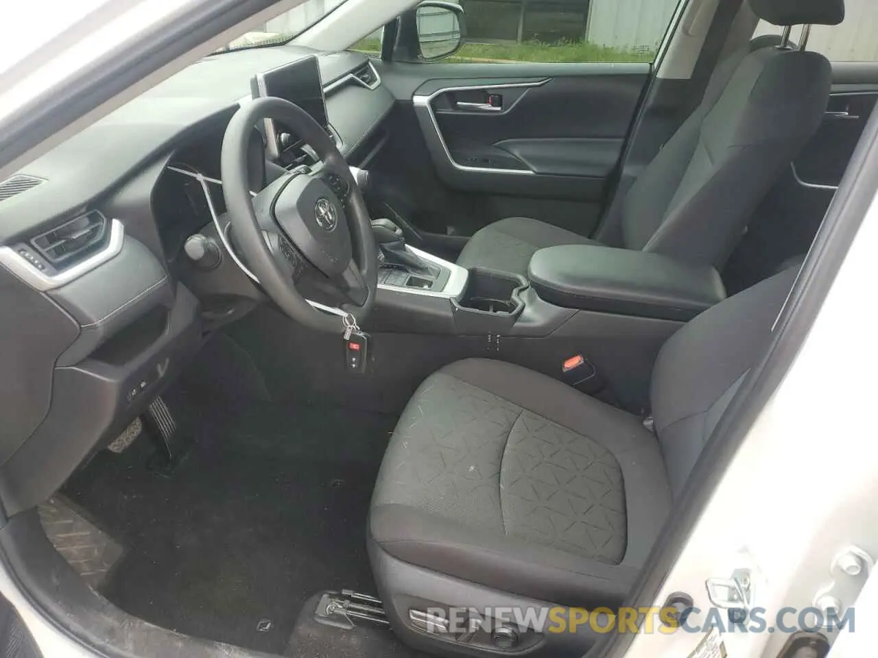 7 Photograph of a damaged car 2T3P1RFVXRC416361 TOYOTA RAV4 2024