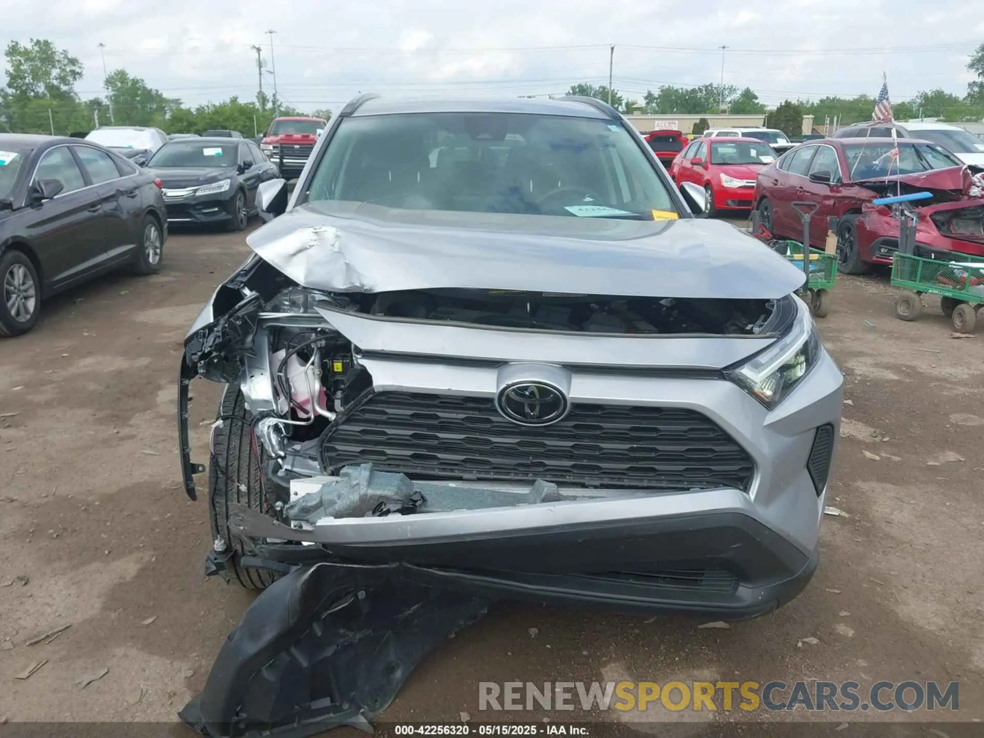 12 Photograph of a damaged car 2T3P1RFVXRC444886 TOYOTA RAV4 2024