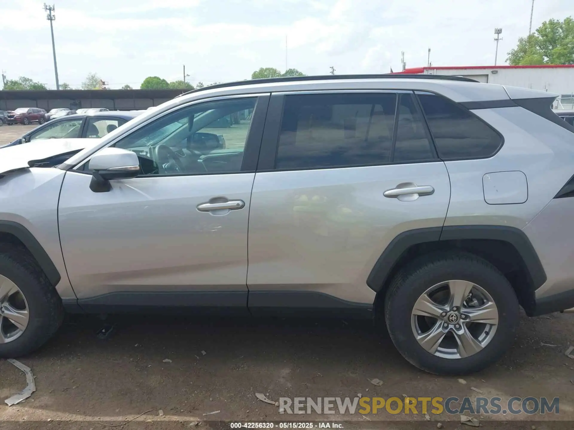 14 Photograph of a damaged car 2T3P1RFVXRC444886 TOYOTA RAV4 2024