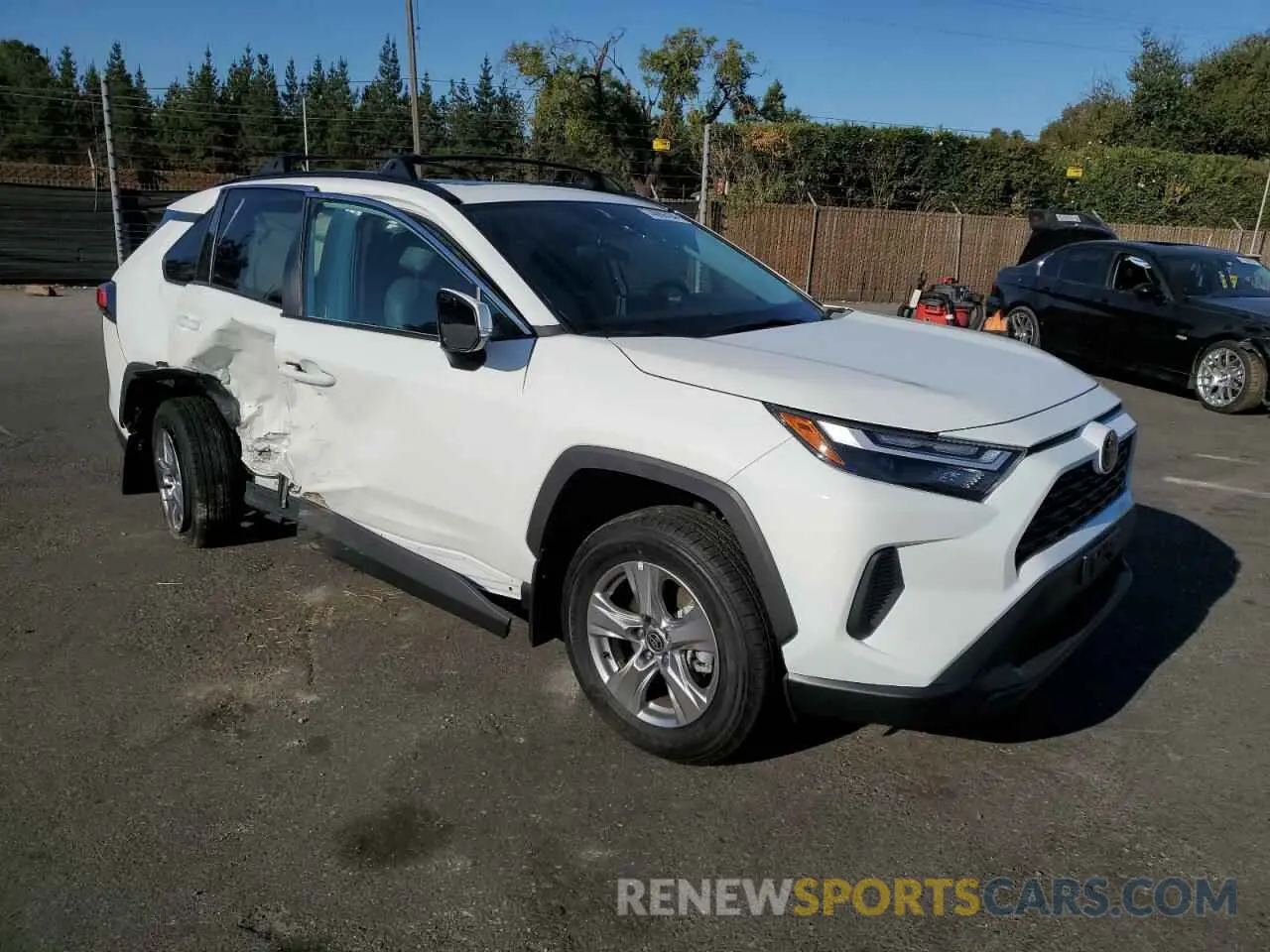 4 Photograph of a damaged car 2T3P1RFVXRW437967 TOYOTA RAV4 2024