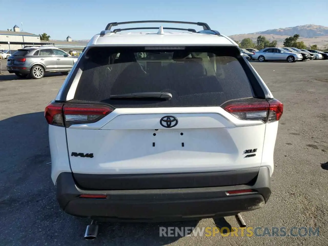 6 Photograph of a damaged car 2T3P1RFVXRW437967 TOYOTA RAV4 2024