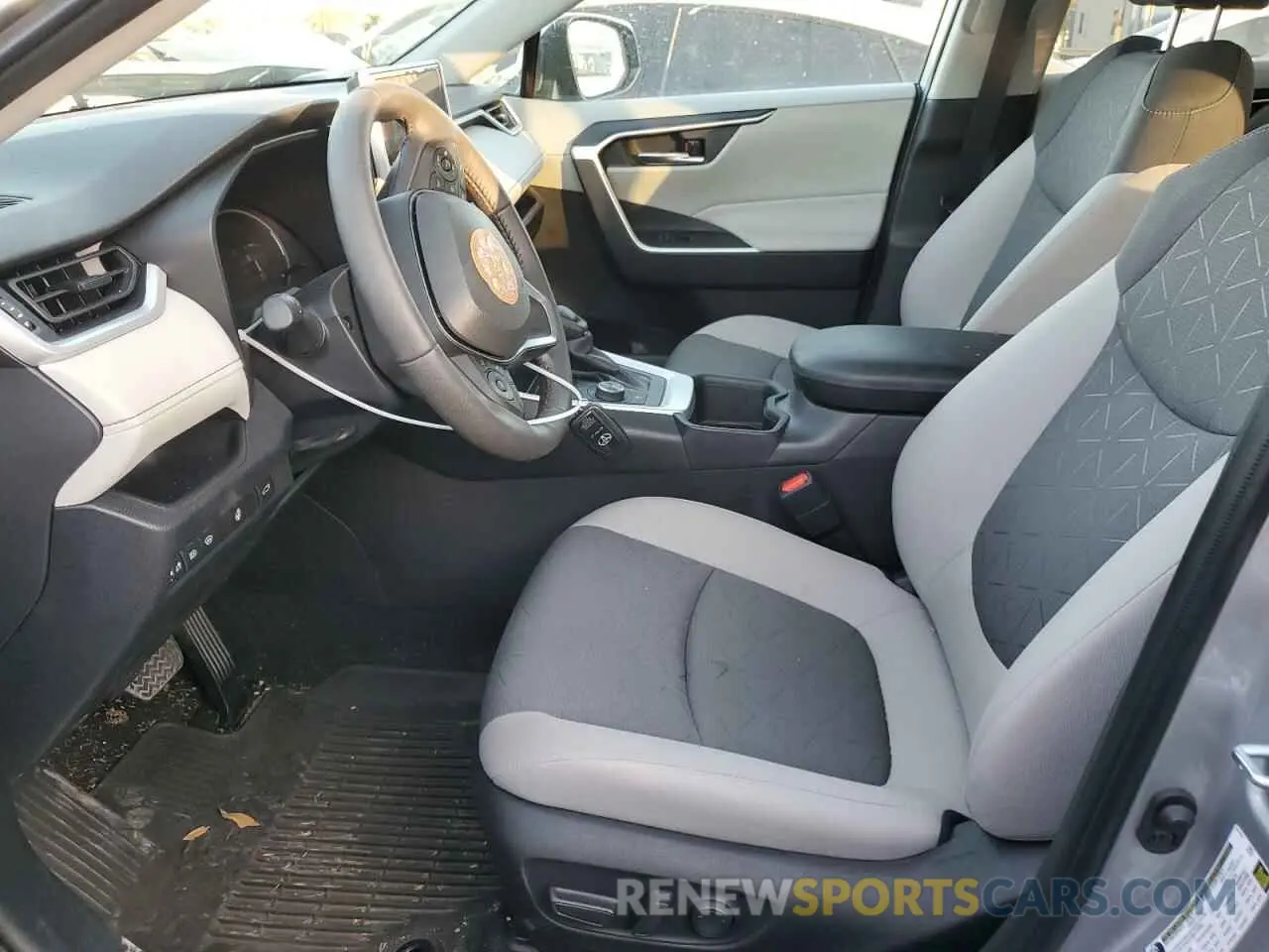 7 Фотография поврежденного автомобиля 2T3RWRFV3RW210162 TOYOTA RAV4 2024