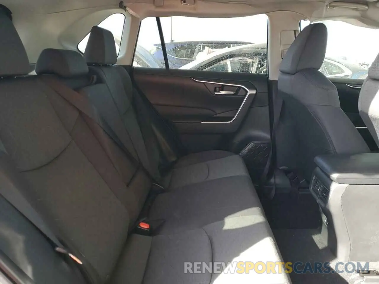 11 Фотография поврежденного автомобиля 2T3RWRFV6RW202332 TOYOTA RAV4 2024