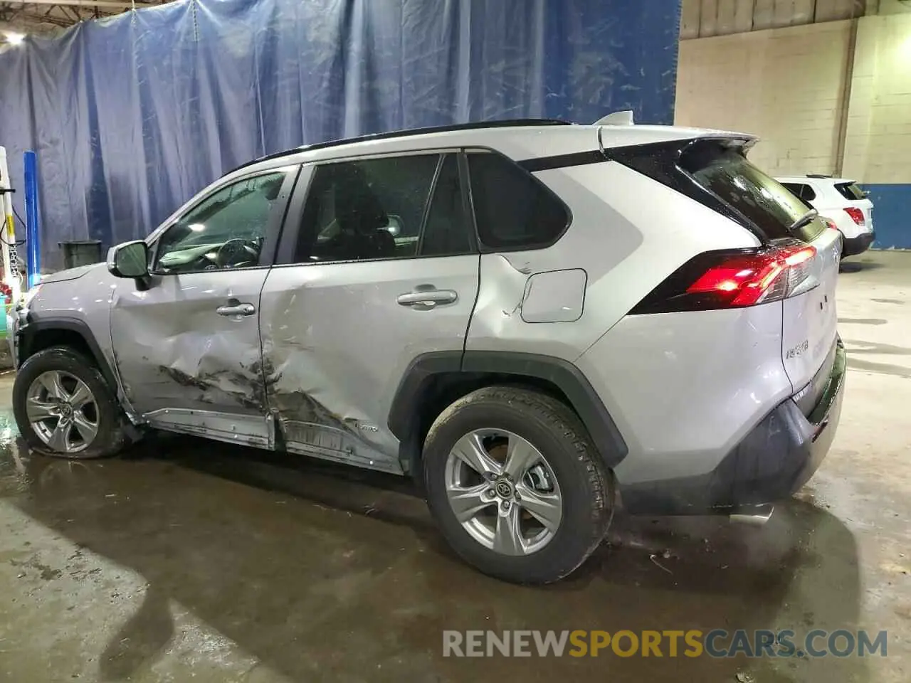 2 Photograph of a damaged car 2T3RWRFV8RW202347 TOYOTA RAV4 2024