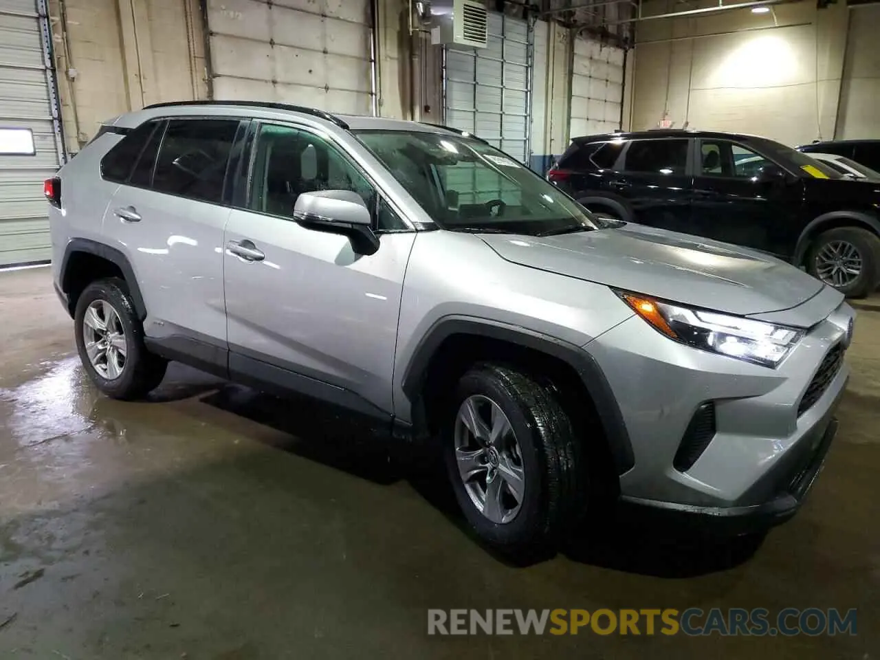 4 Photograph of a damaged car 2T3RWRFV8RW202347 TOYOTA RAV4 2024