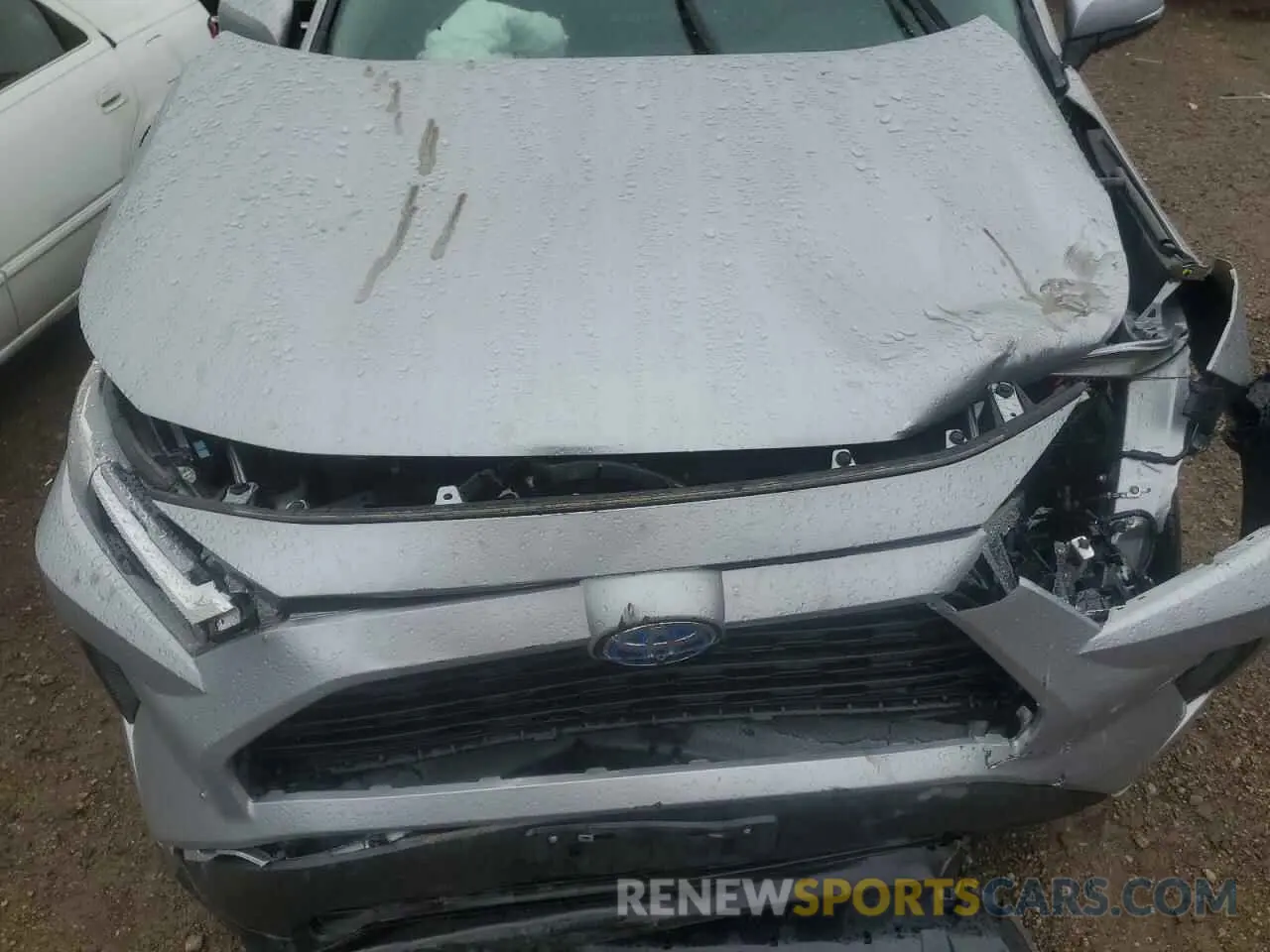 12 Фотография поврежденного автомобиля 2T3RWRFV8RW203739 TOYOTA RAV4 2024