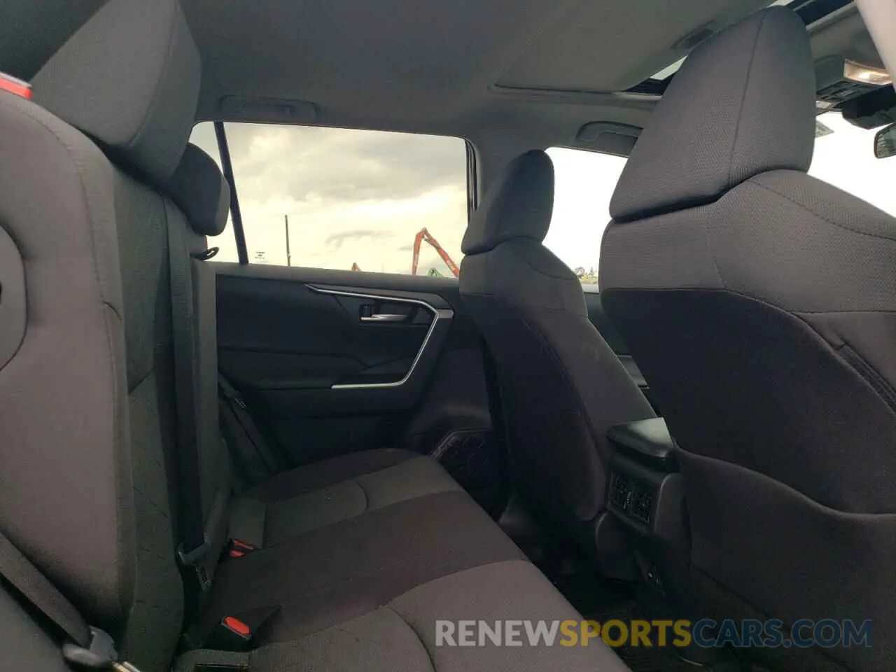 11 Photograph of a damaged car 2T3RWRFVXRW203502 TOYOTA RAV4 2024