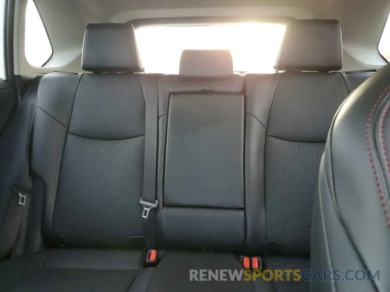 10 Фотография поврежденного автомобиля 2T3S1RFV6RW442156 TOYOTA RAV4 2024