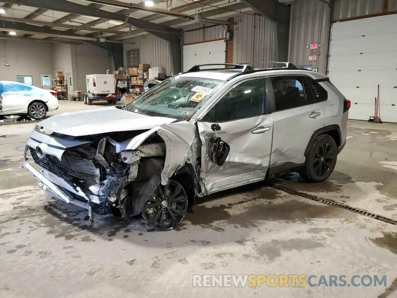 1 Photograph of a damaged car 2T3T6RFV5RW080925 TOYOTA RAV4 2024