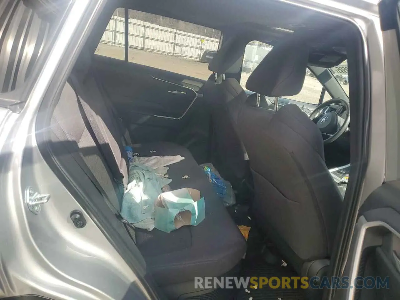 10 Photograph of a damaged car 2T3T6RFV5RW080925 TOYOTA RAV4 2024