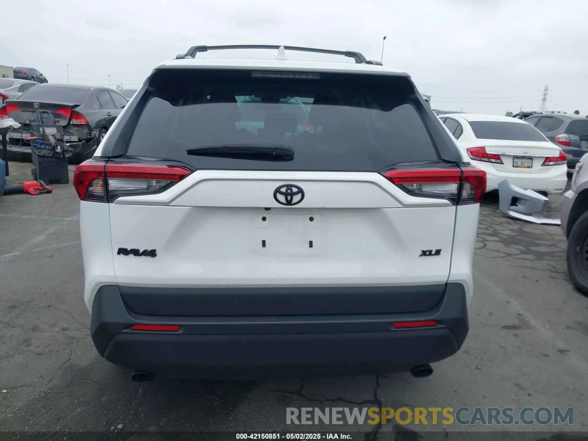 16 Фотография поврежденного автомобиля 2T3W1RFV0RC277255 TOYOTA RAV4 2024