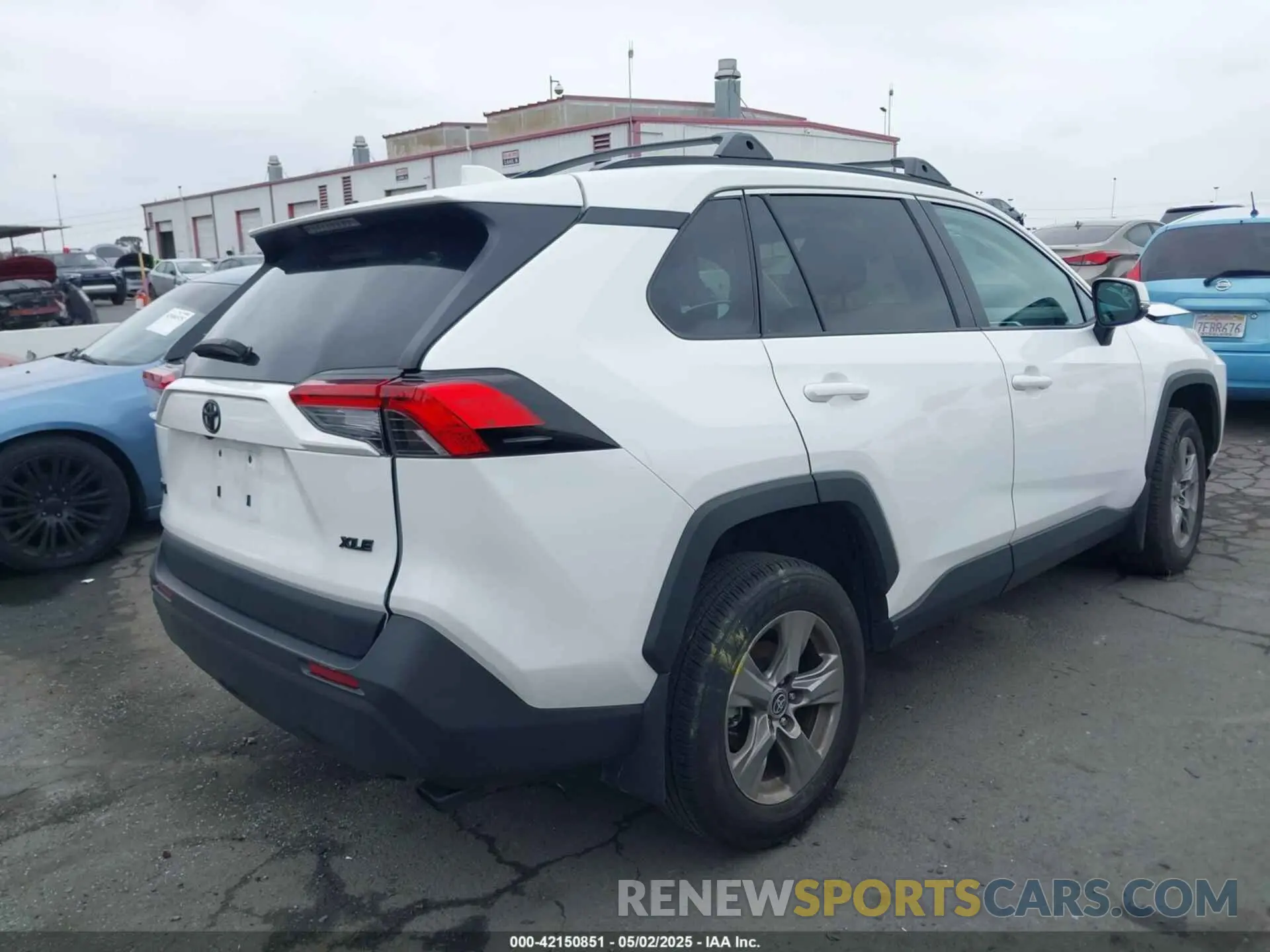 4 Фотография поврежденного автомобиля 2T3W1RFV0RC277255 TOYOTA RAV4 2024