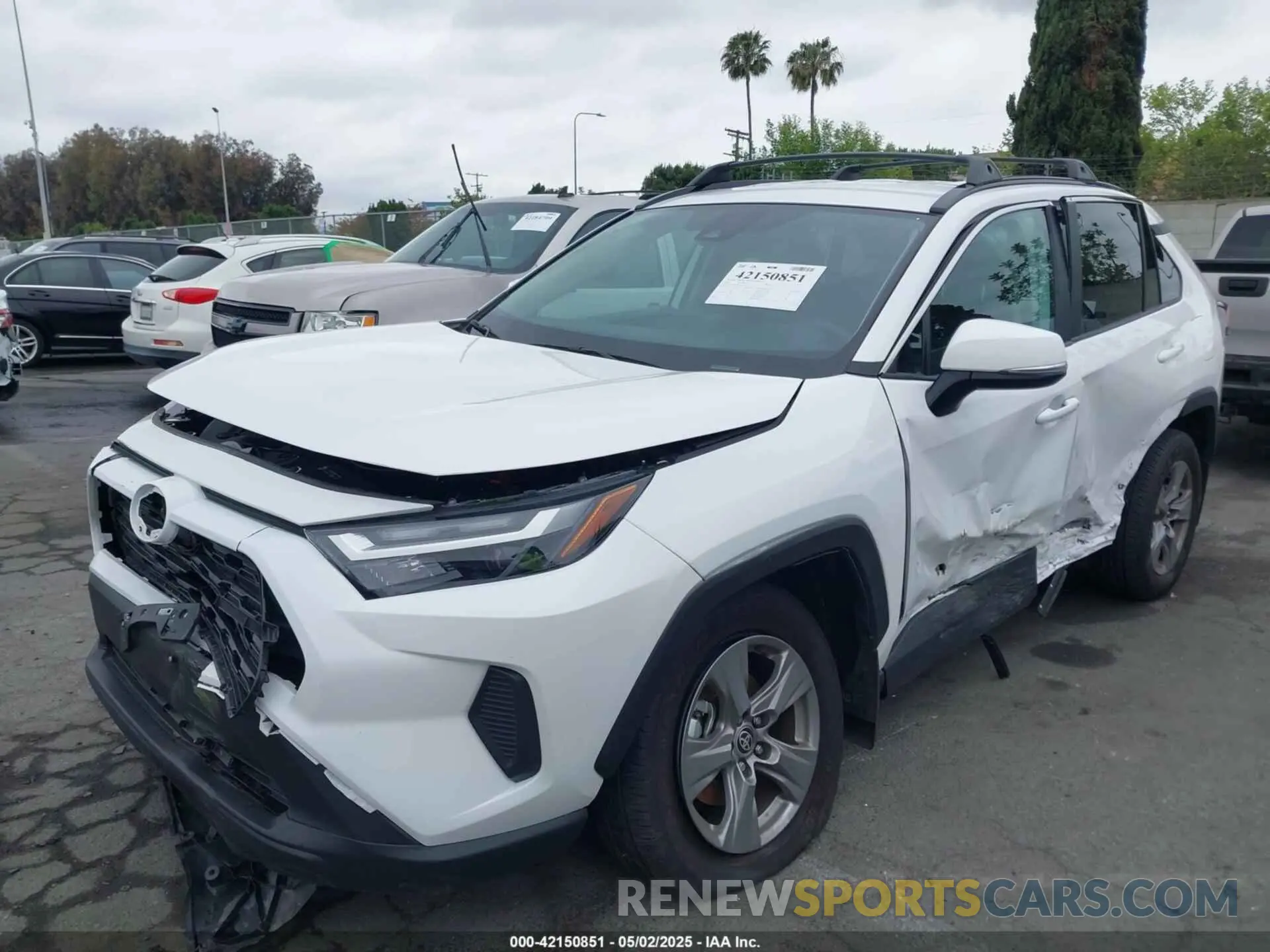 6 Фотография поврежденного автомобиля 2T3W1RFV0RC277255 TOYOTA RAV4 2024