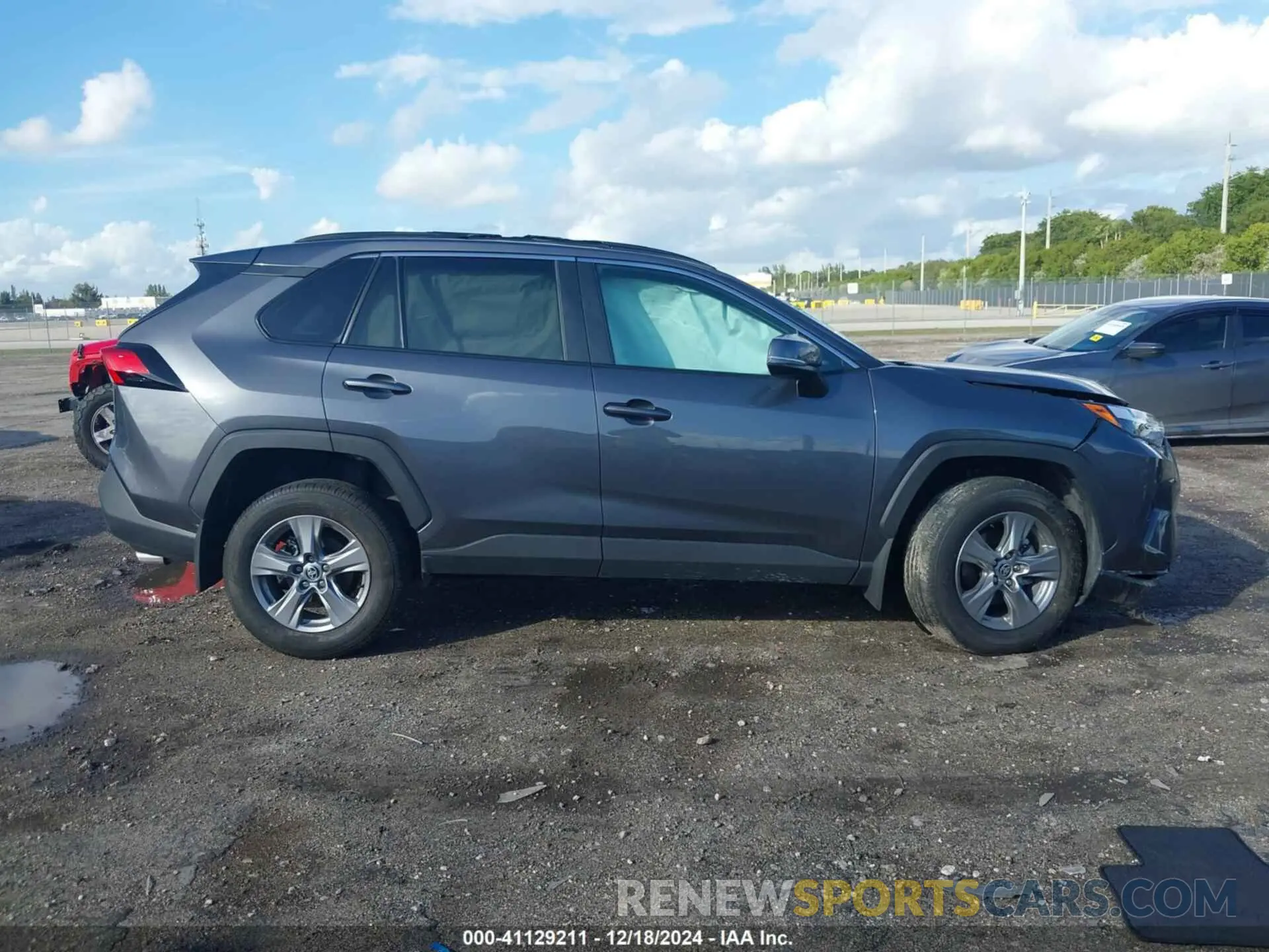 13 Photograph of a damaged car 2T3W1RFV0RC299515 TOYOTA RAV4 2024