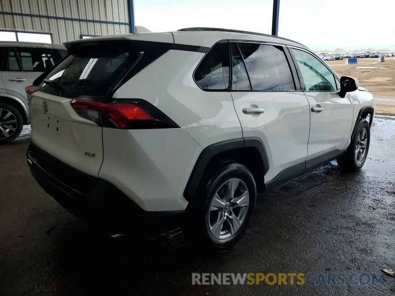 3 Photograph of a damaged car 2T3W1RFV0RW321558 TOYOTA RAV4 2024