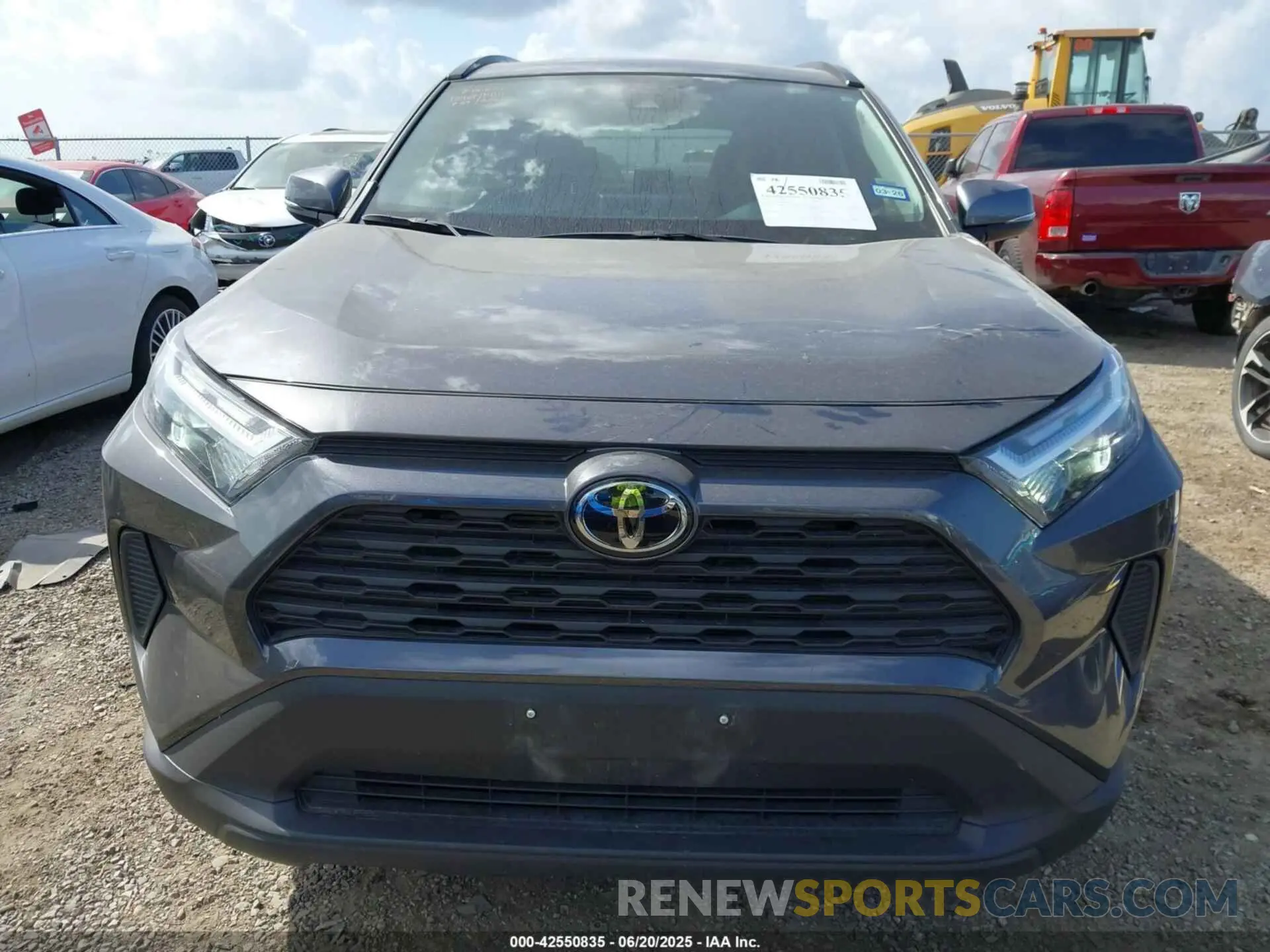 11 Photograph of a damaged car 2T3W1RFV0RW329093 TOYOTA RAV4 2024