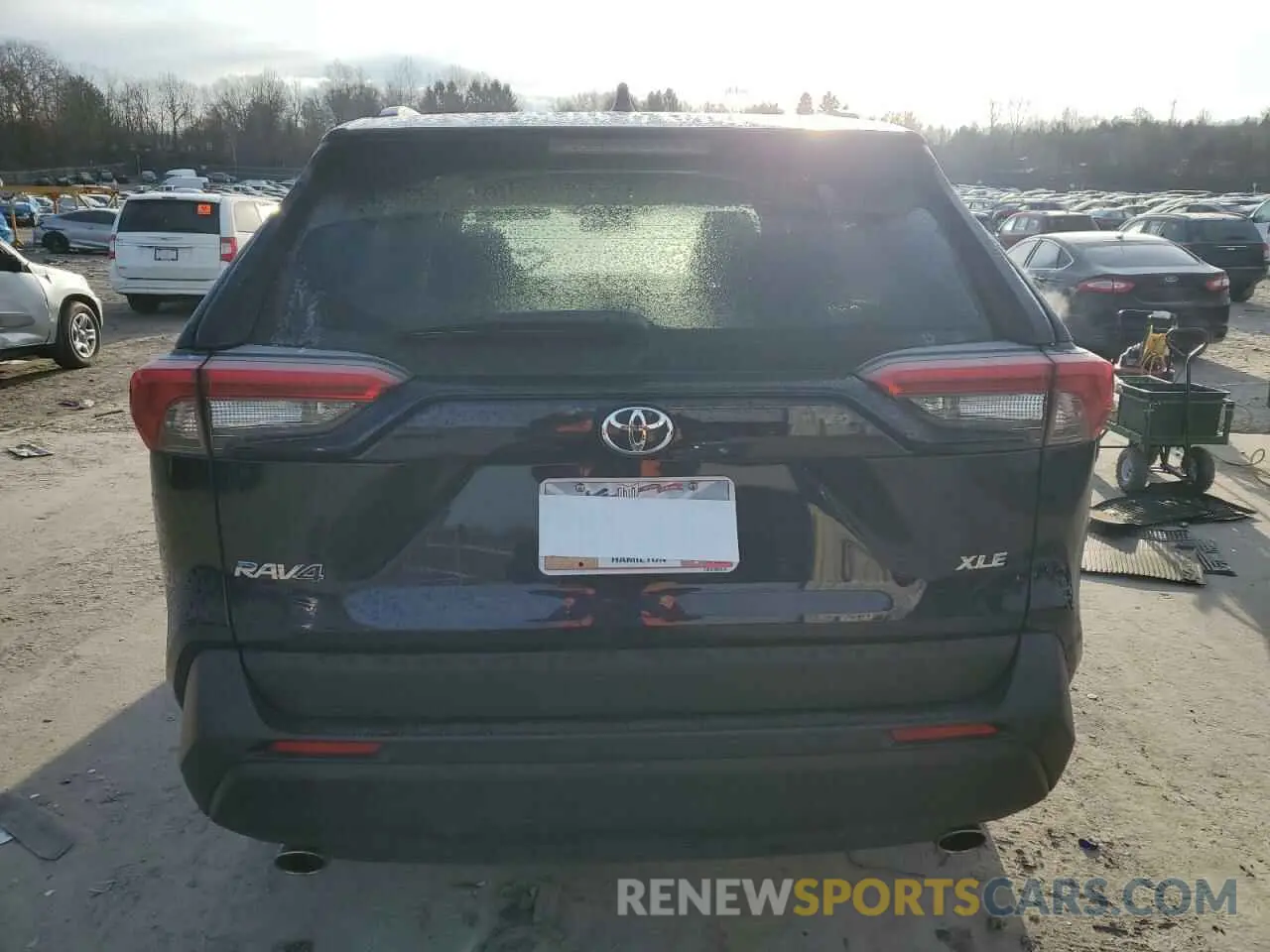 6 Фотография поврежденного автомобиля 2T3W1RFV0RW334410 TOYOTA RAV4 2024